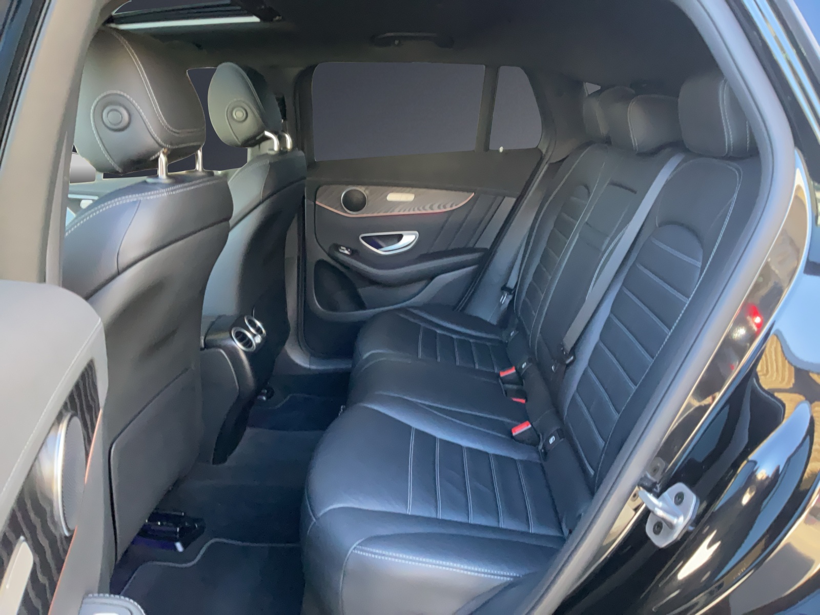 MERCEDES-BENZ EQC 400 AMG Line 4Matic-image-11