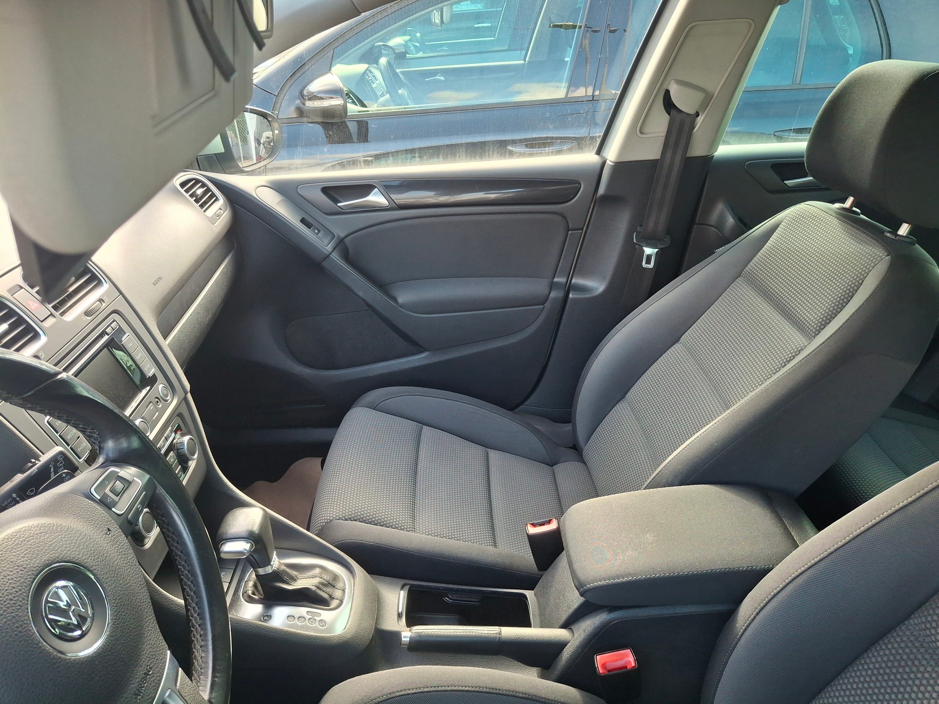 VW Golf 1.4 TSI Comfortline DSG-image-12