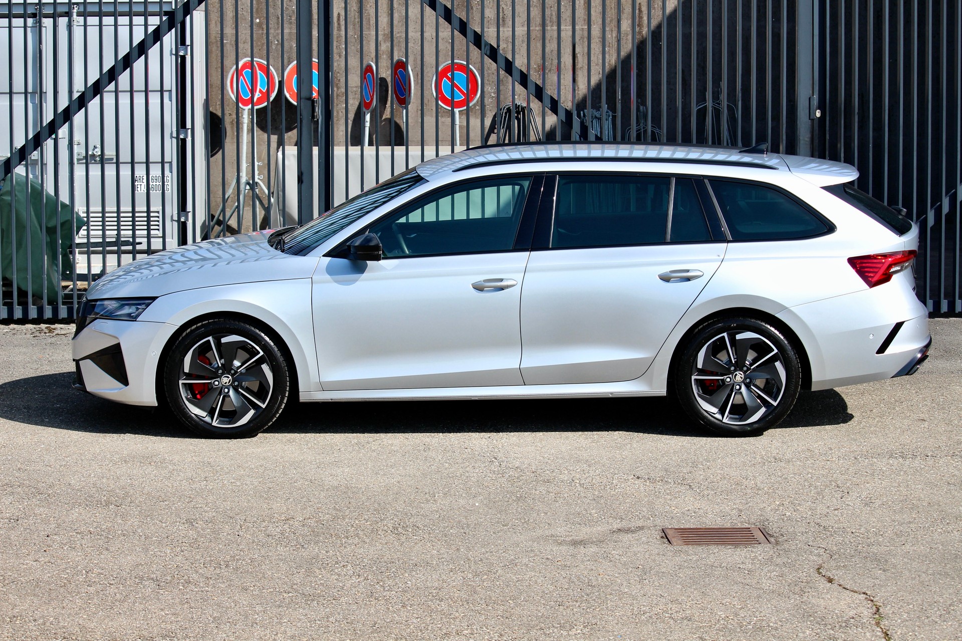 SKODA Octavia Combi 2.0 TSI DSG RS 265PS *Facelift Model 2025 * Werks-Garantie ab 1.Inv. 60-Monate bis und mit Jahr 2029-image-7