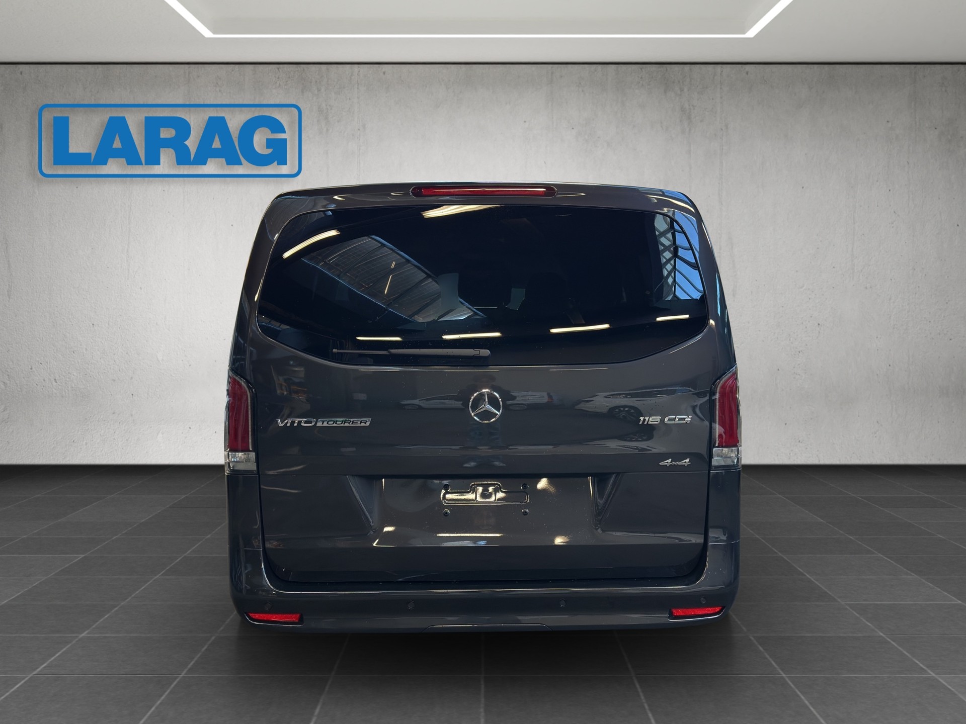 MERCEDES-BENZ Vito 116 CDI Lang Tourer 9G-Tronic 4M Select-image-4