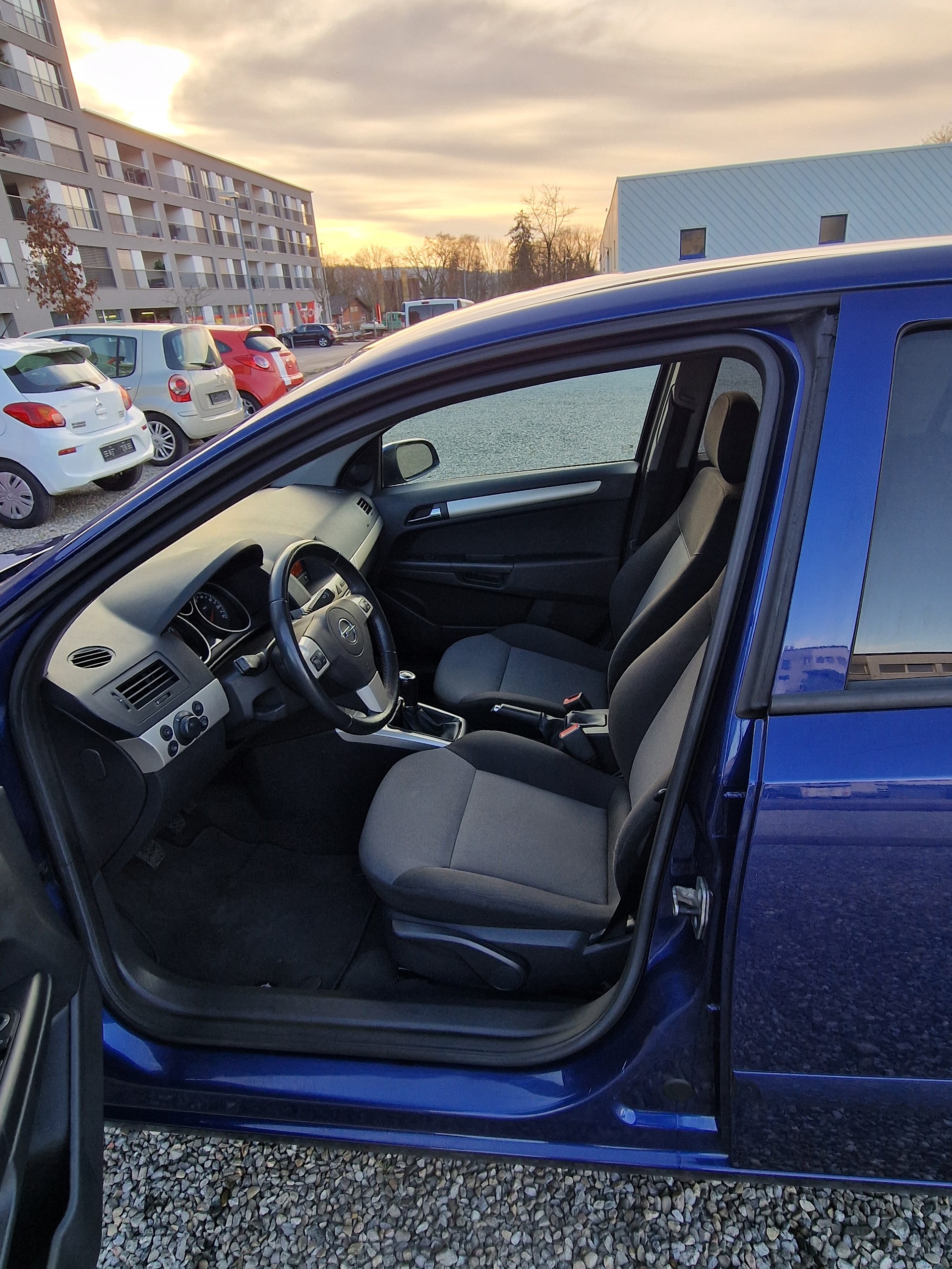 OPEL Astra 1.6i 16V-image-8