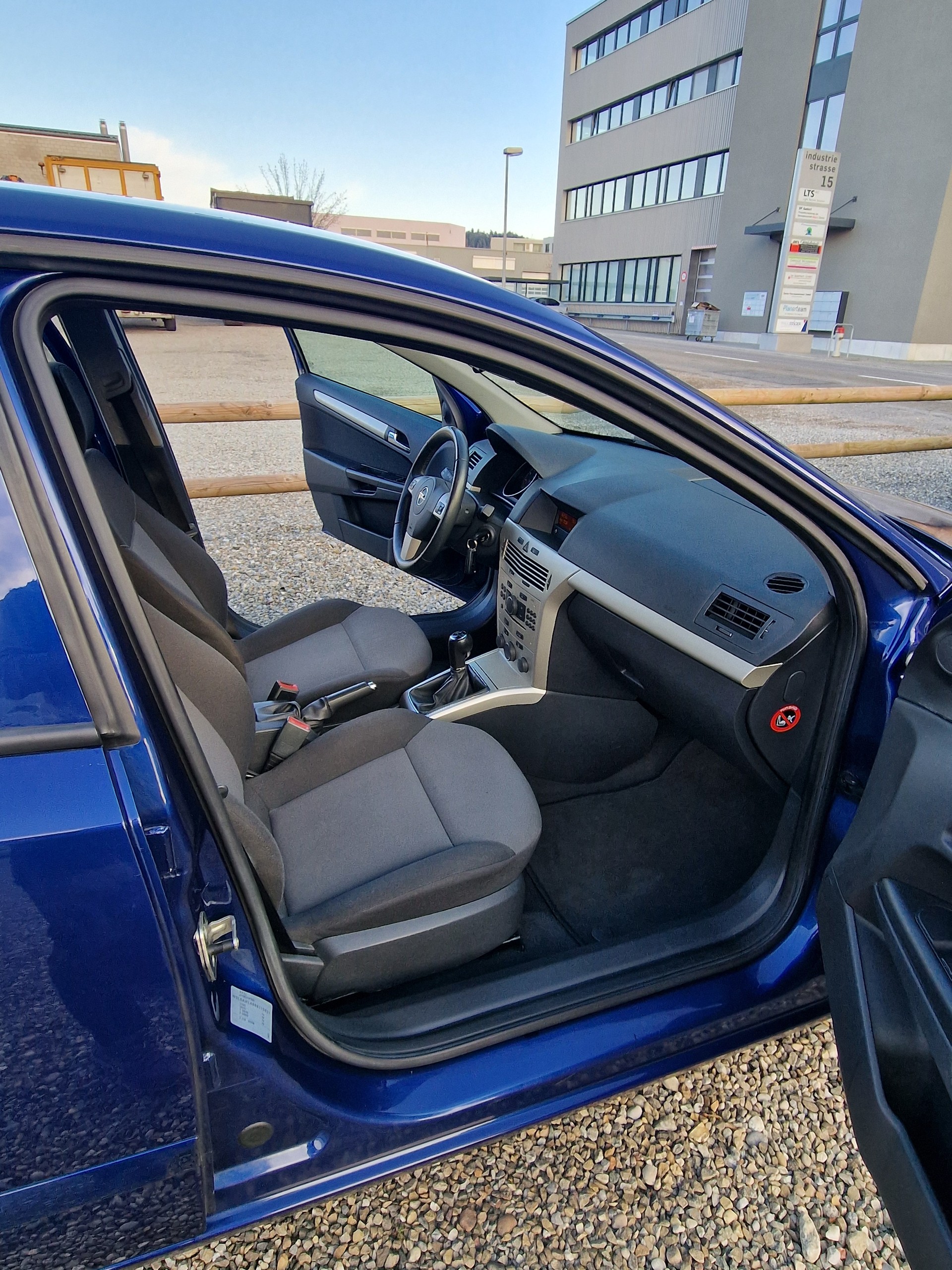 OPEL Astra 1.6i 16V-image-10
