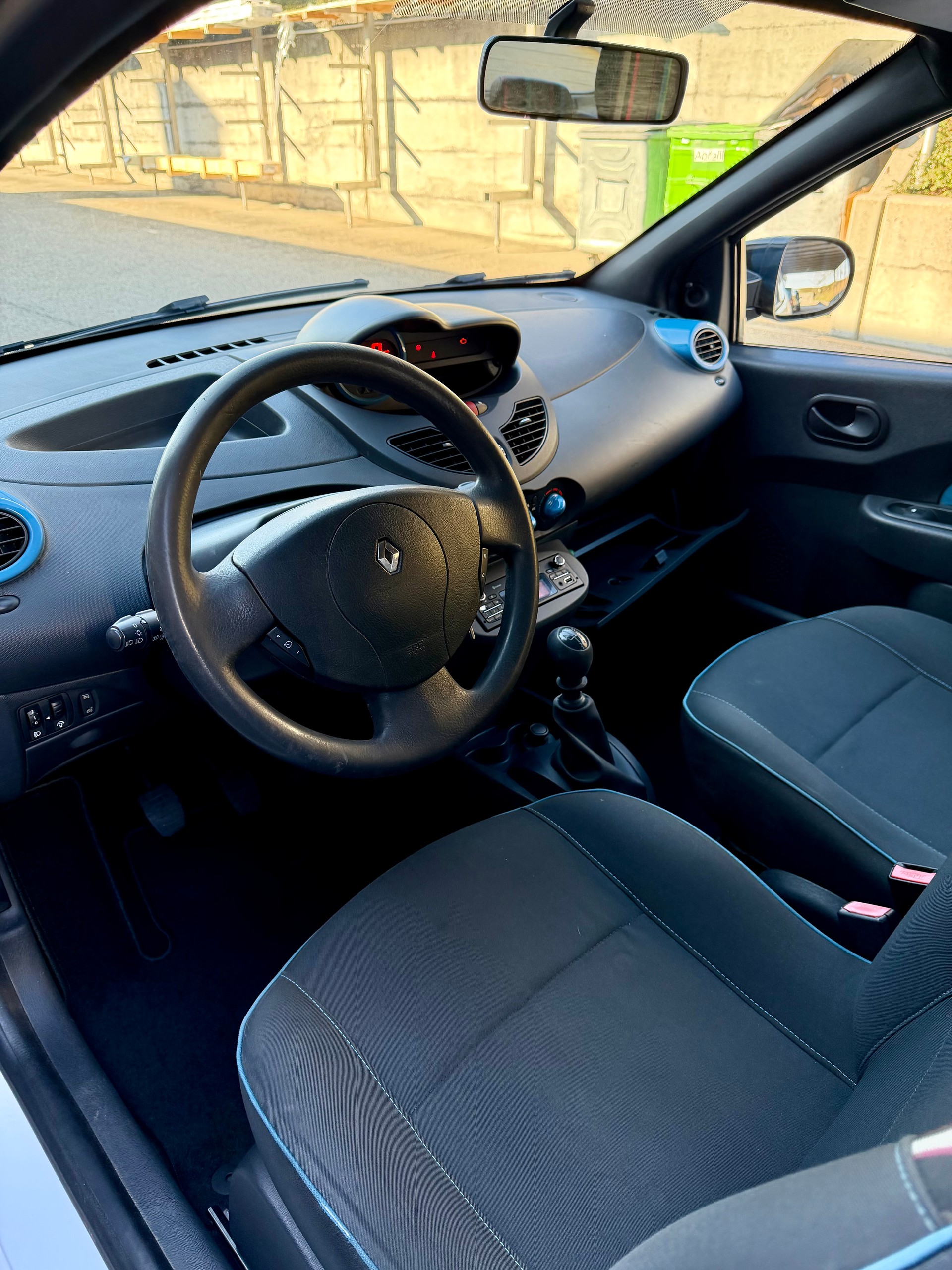 RENAULT Twingo 1.2 16V Expression-image-10