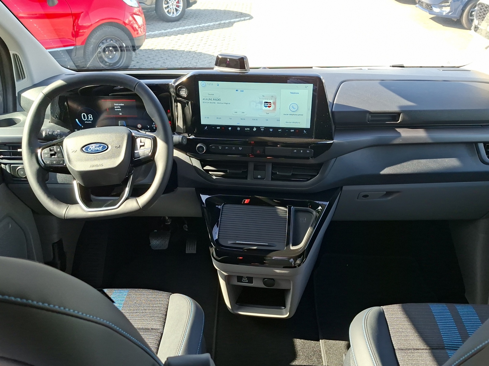 FORD Tourneo Bus 320 L1H1 Sport Automatique 4x4-image-8