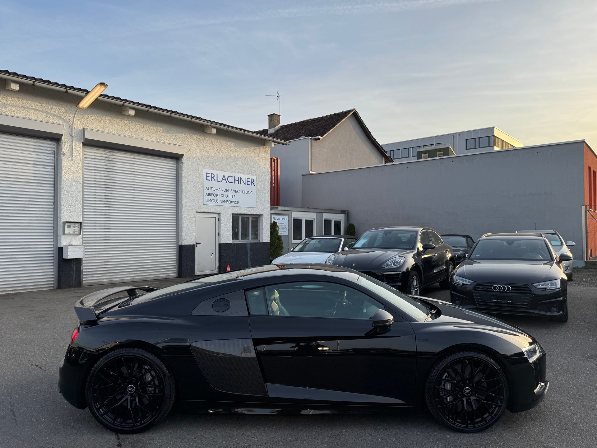 AUDI R8 Coupé 5.2 plus S-Tronic-image-5