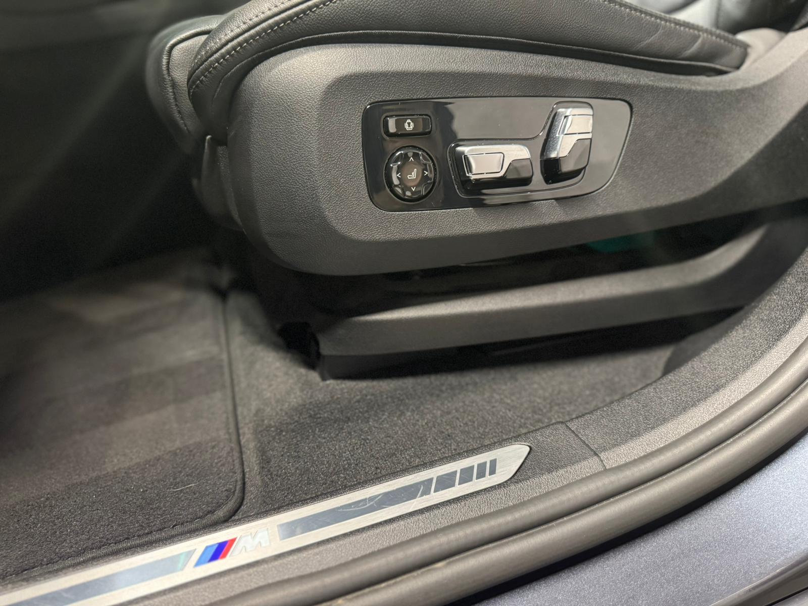 BMW X6 xDrive 48V 30d M Sport Steptronic-image-12