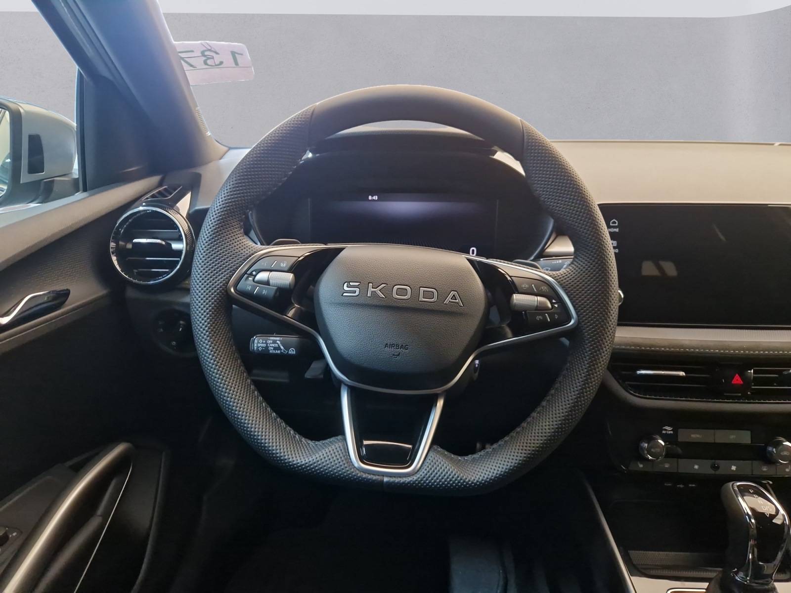 SKODA Fabia 1.0 TSI Dynamic DSG-image-10