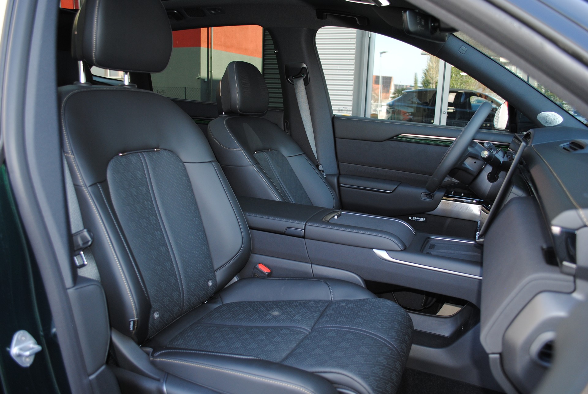 ZEEKR 7X 100kWh Privilege AWD inkl. Comfort und Cockpit Paket-image-16