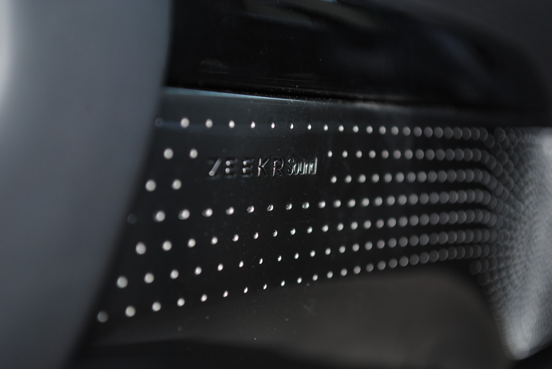 ZEEKR 7X 100kWh Privilege AWD inkl. Comfort und Cockpit Paket-image-25