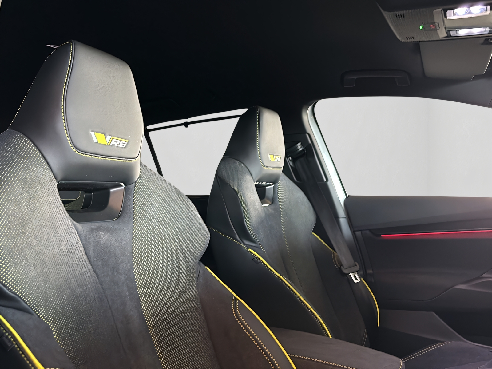 SKODA Elroq RS 4x4-image-13