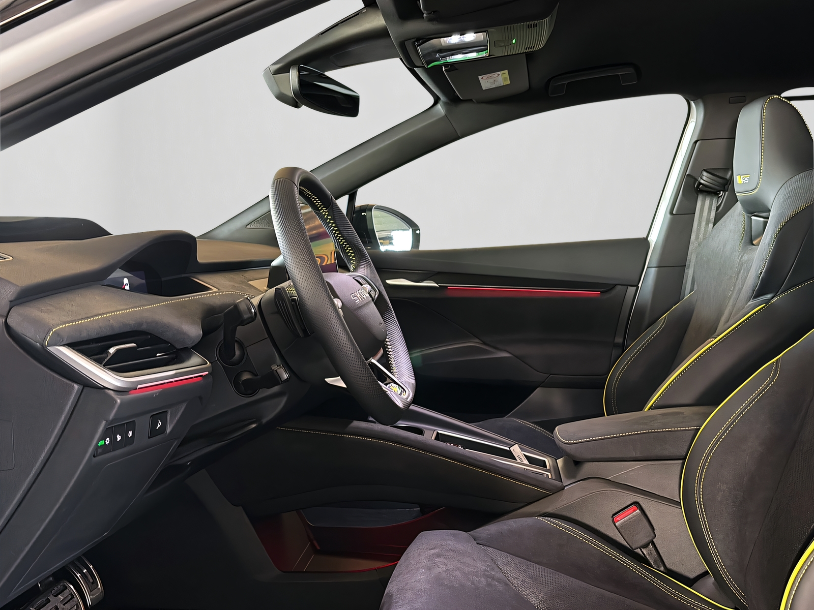 SKODA Elroq RS 4x4-image-11