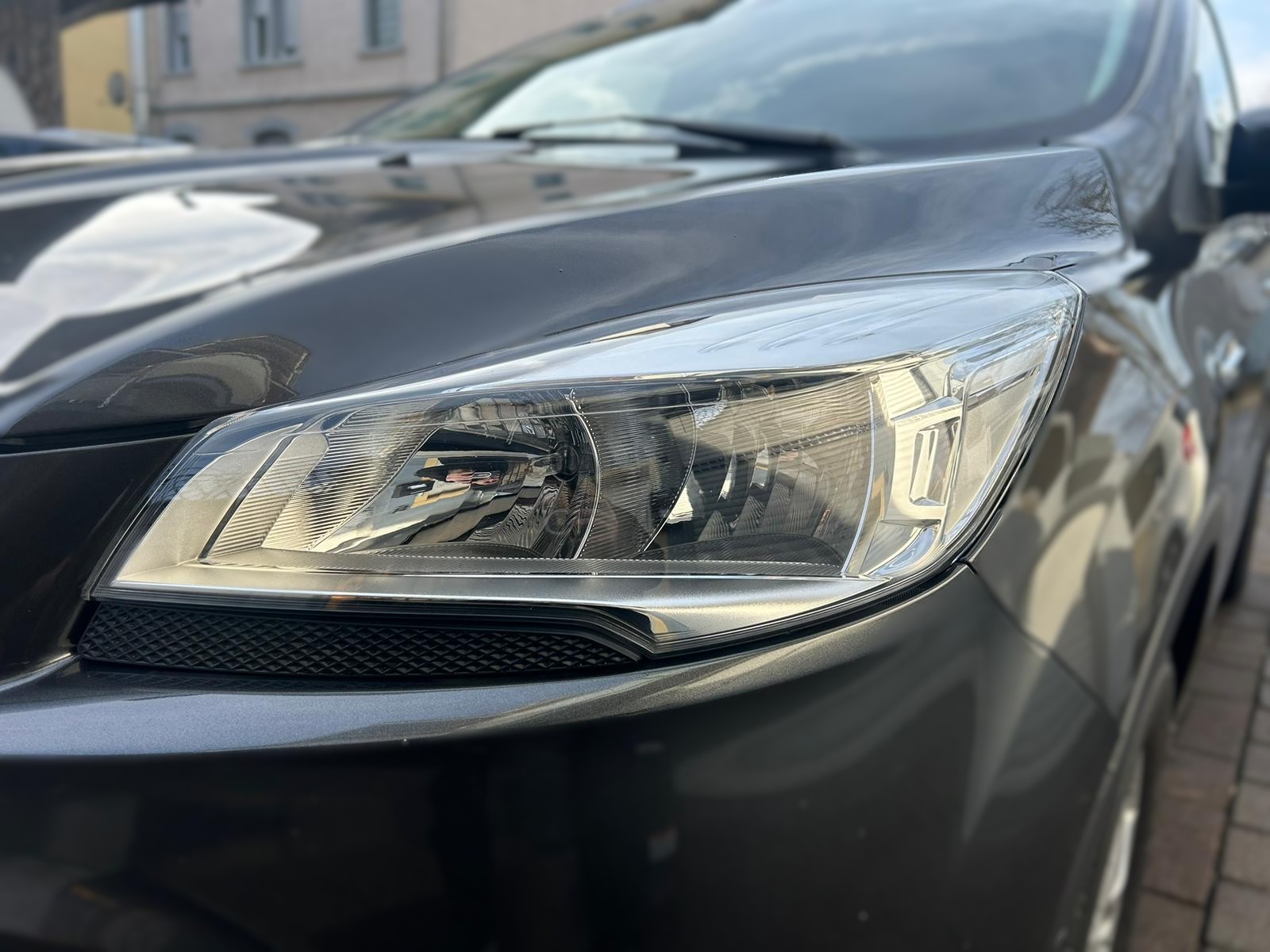 FORD Kuga 2.0 TDCi Titanium 4WD PowerShift-showroom-element-1