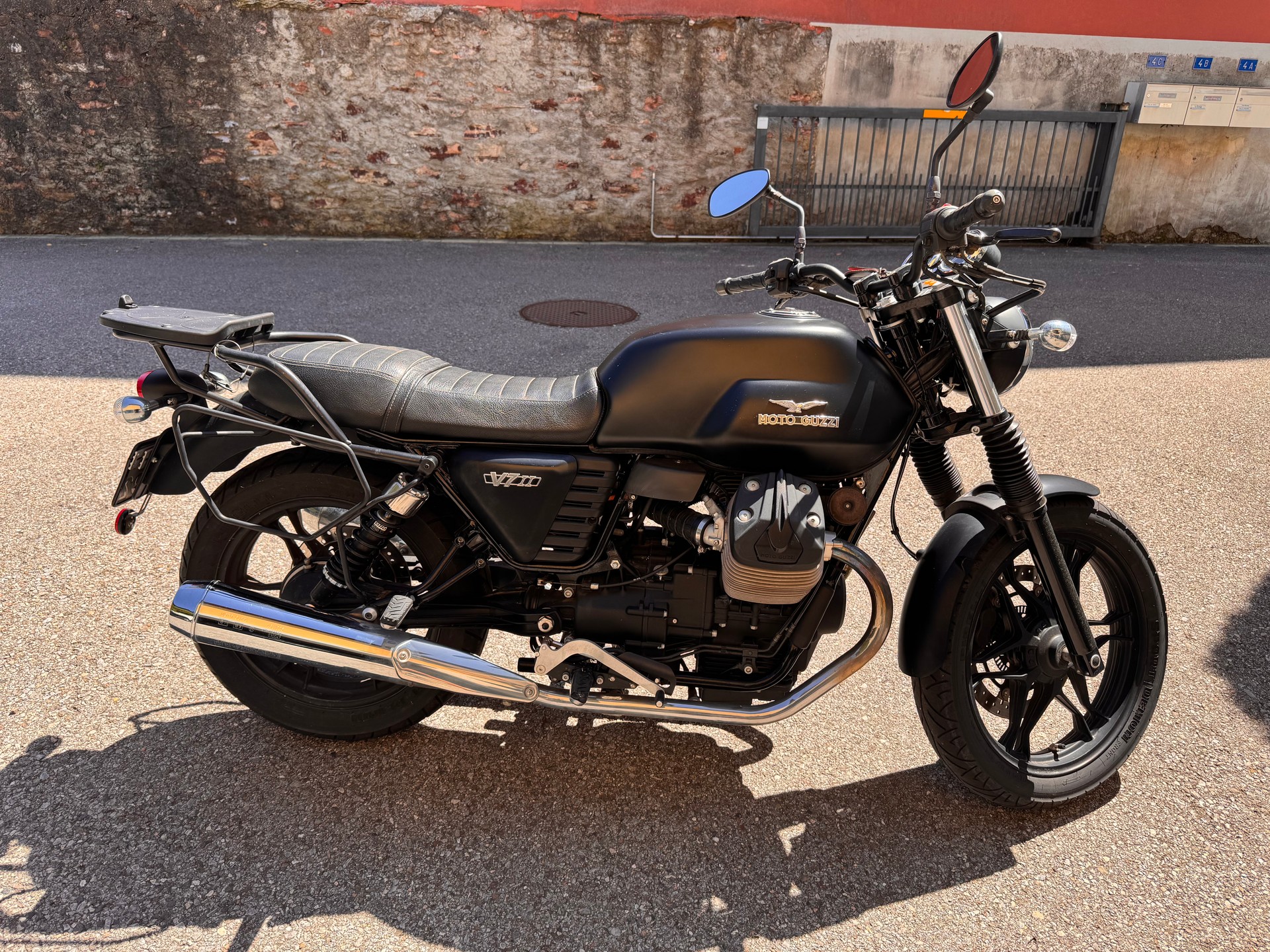MOTO GUZZI V7 Stone 750-image-0