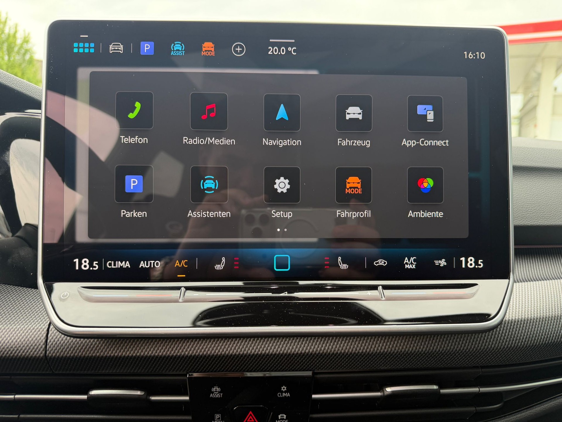 VW Golf Variant 2.0 TSI R-Line DSG 4 Motion-image-18