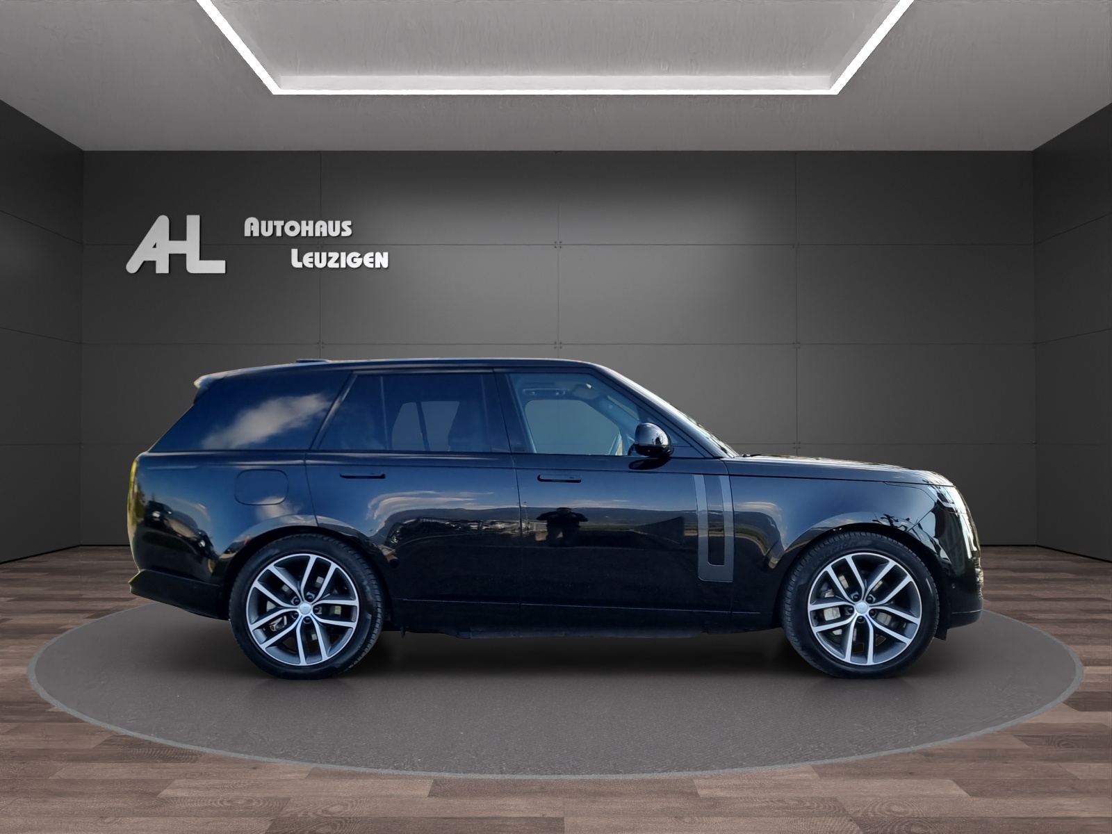 LAND ROVER Range Rover P550e Si6 PHEV HSE Automatic-image-5
