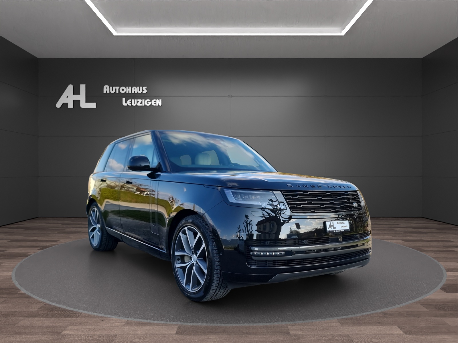 LAND ROVER Range Rover P550e Si6 PHEV HSE Automatic-image-6