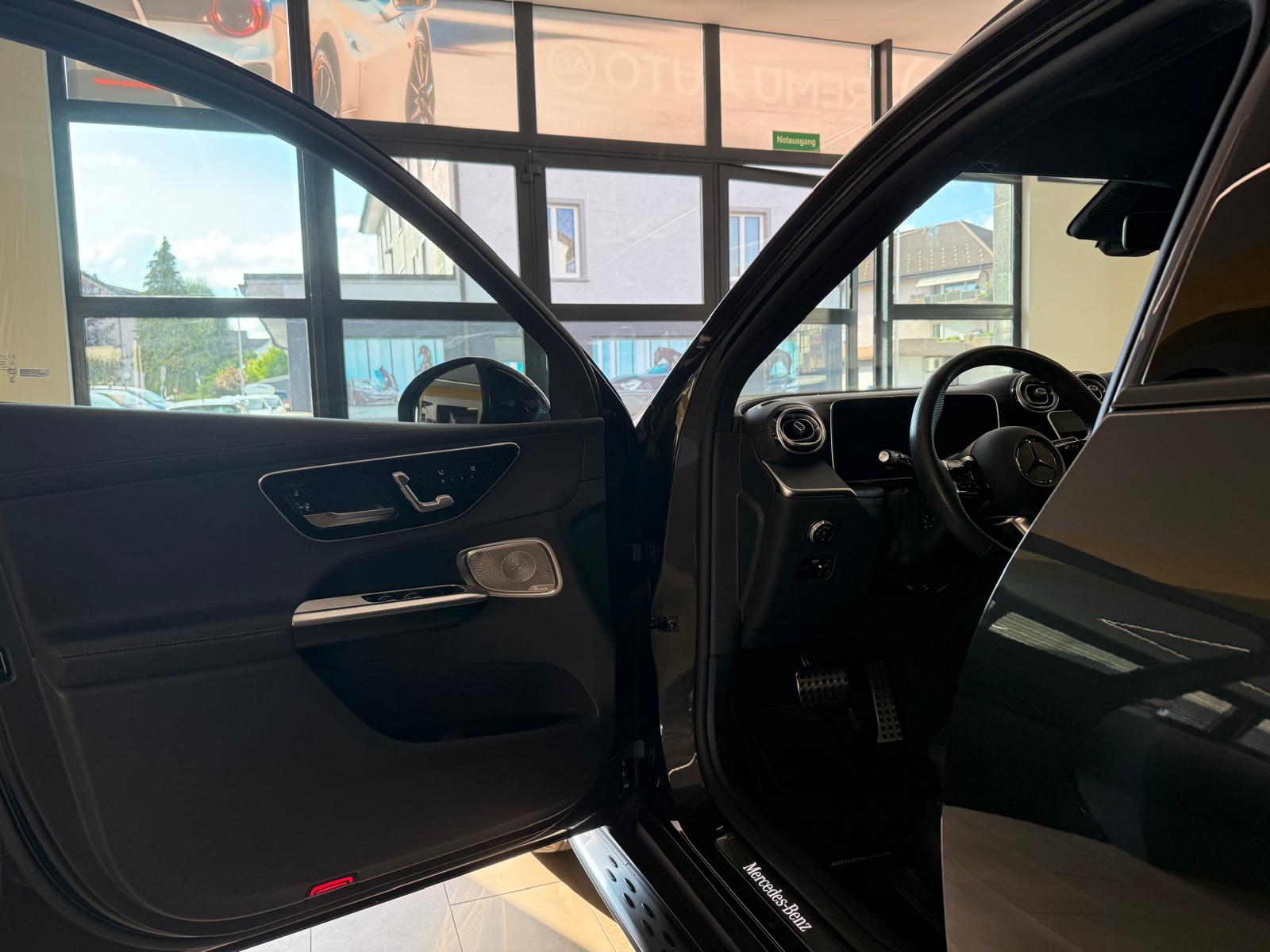 MERCEDES-BENZ GLC 300 4Matic 9G-Tronic-image-10