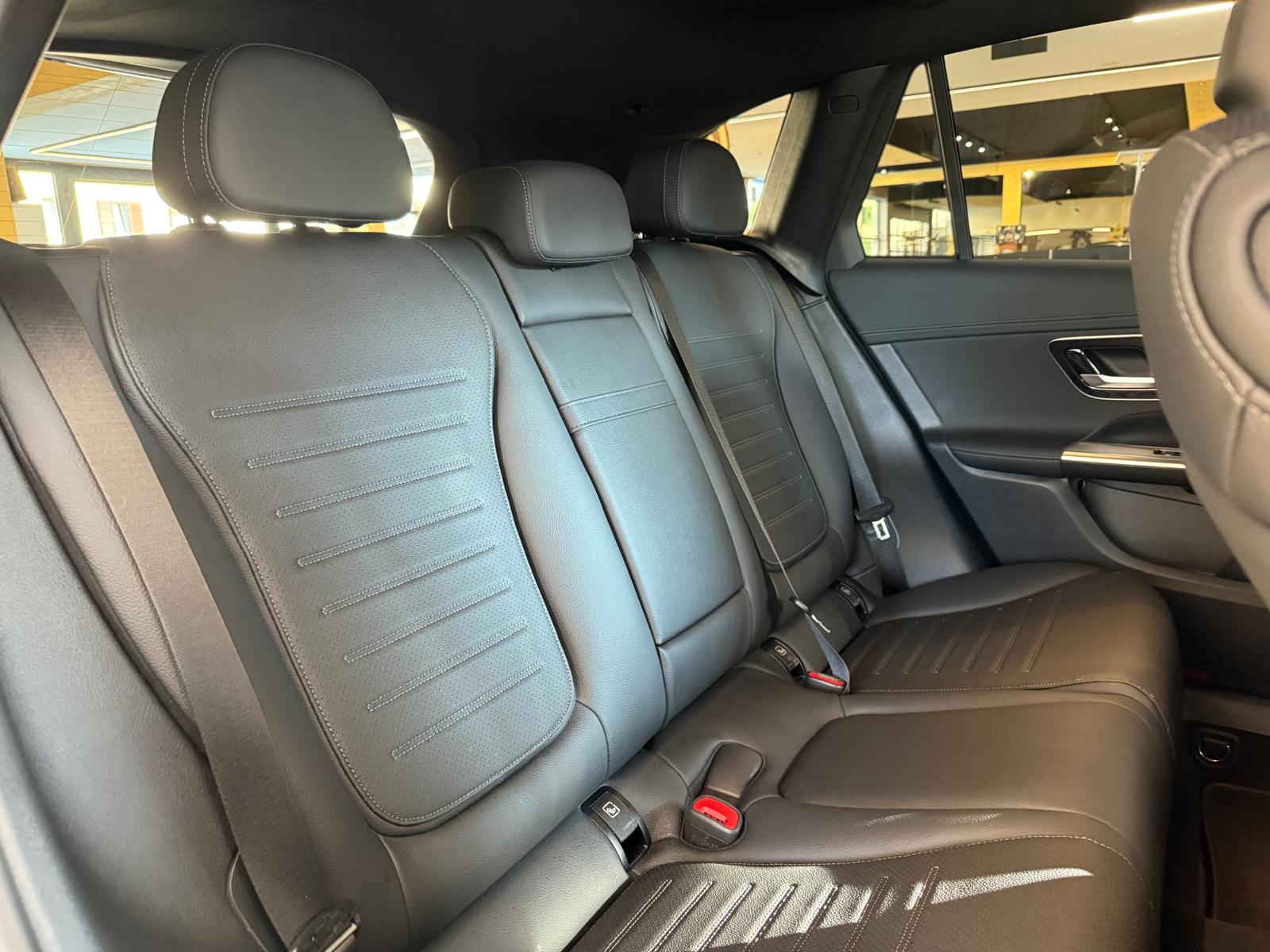 MERCEDES-BENZ GLC 300 4Matic 9G-Tronic-image-20