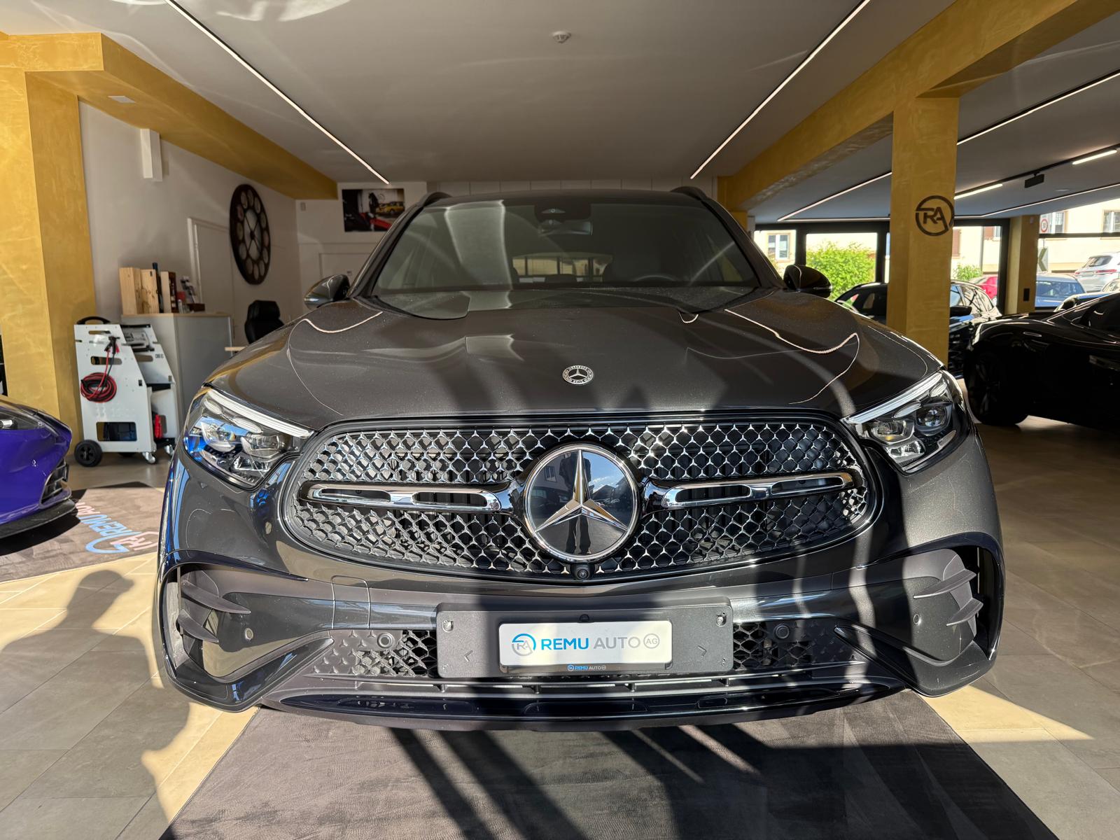 MERCEDES-BENZ GLC 300 4Matic 9G-Tronic-image-9