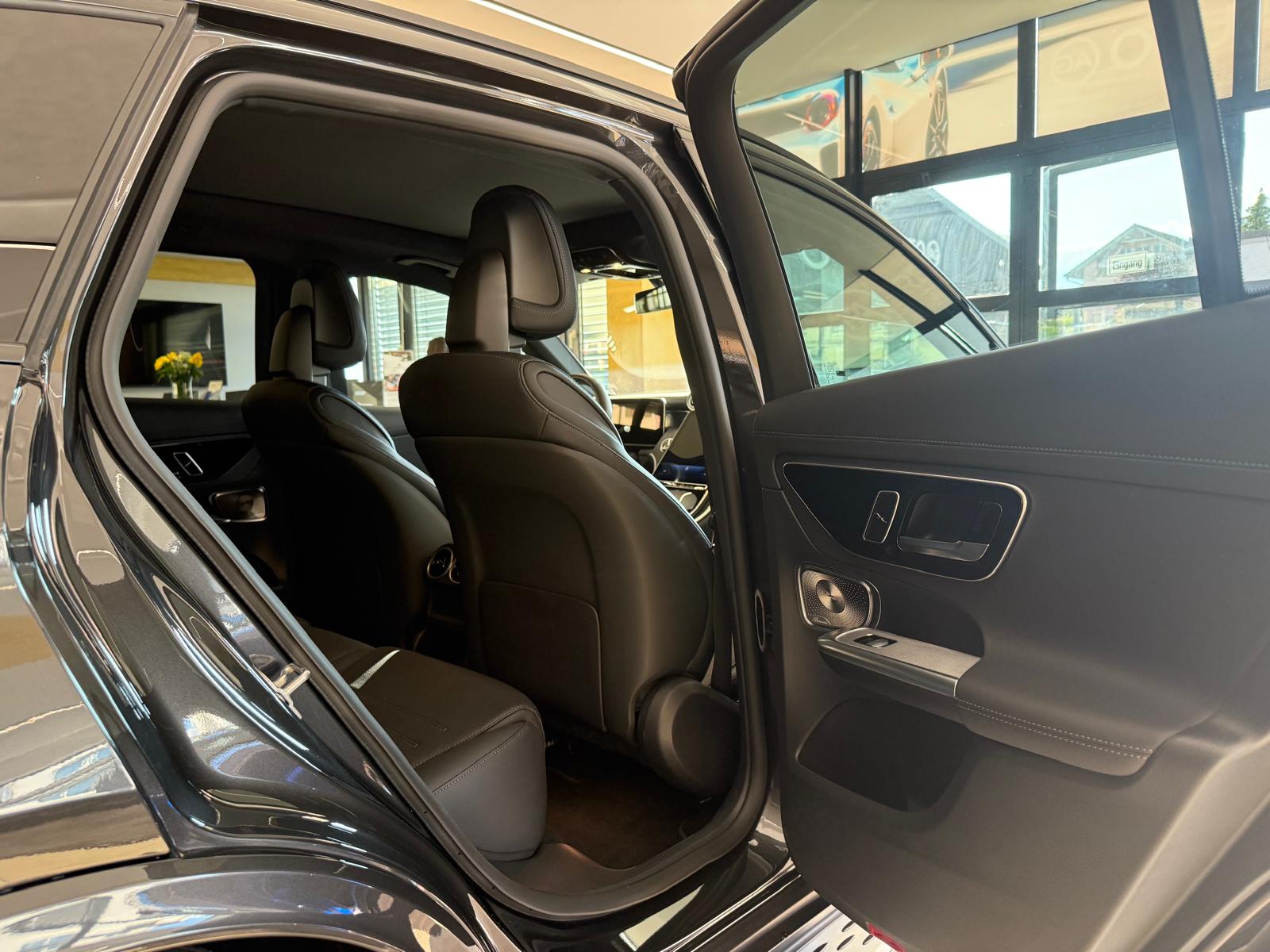 MERCEDES-BENZ GLC 300 4Matic 9G-Tronic-image-18