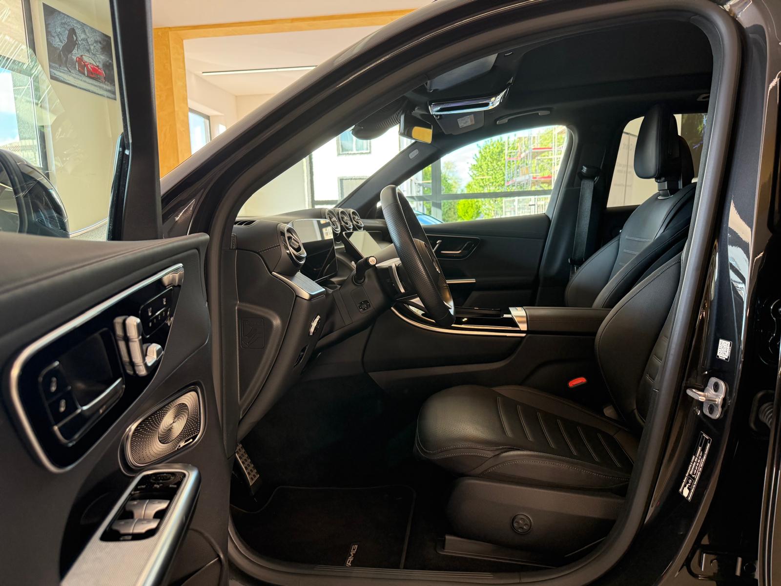 MERCEDES-BENZ GLC 300 4Matic 9G-Tronic-image-11