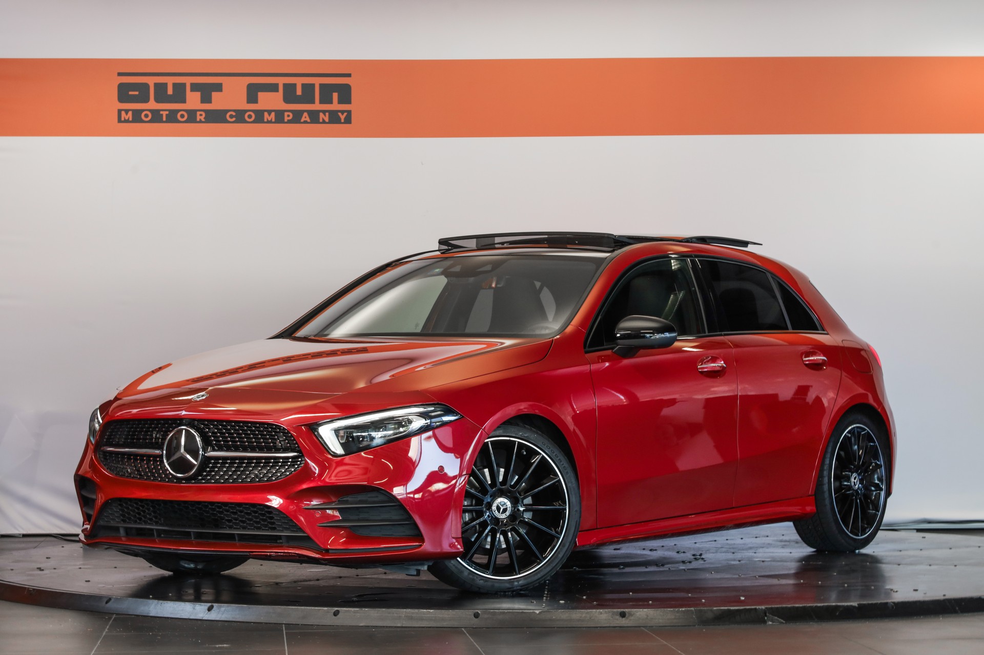 MERCEDES-BENZ A 180 Night Star AMG Line 7G-DCT