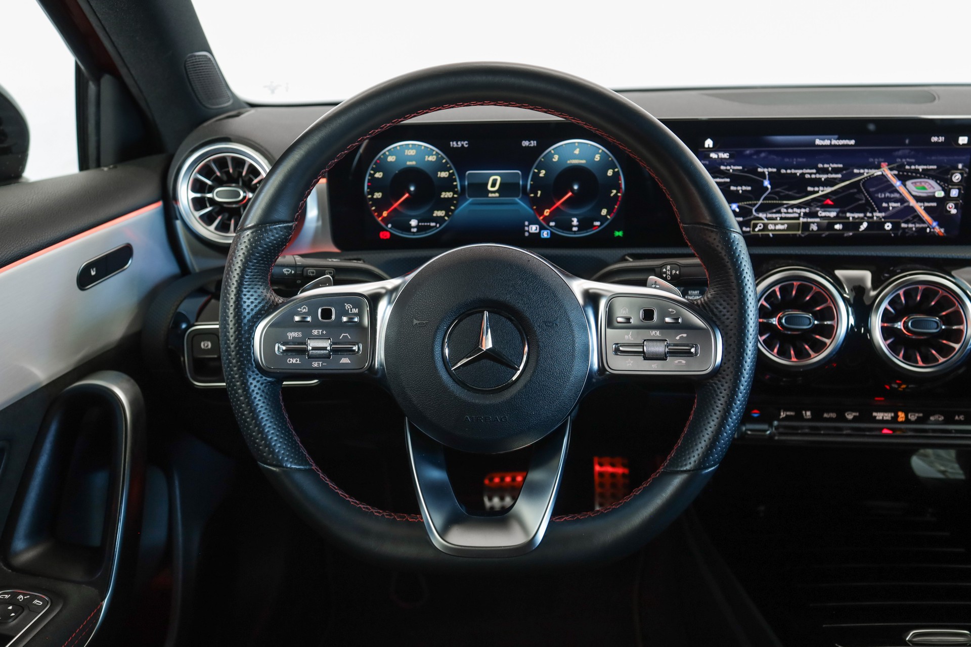 MERCEDES-BENZ A 180 Night Star AMG Line 7G-DCT-image-9