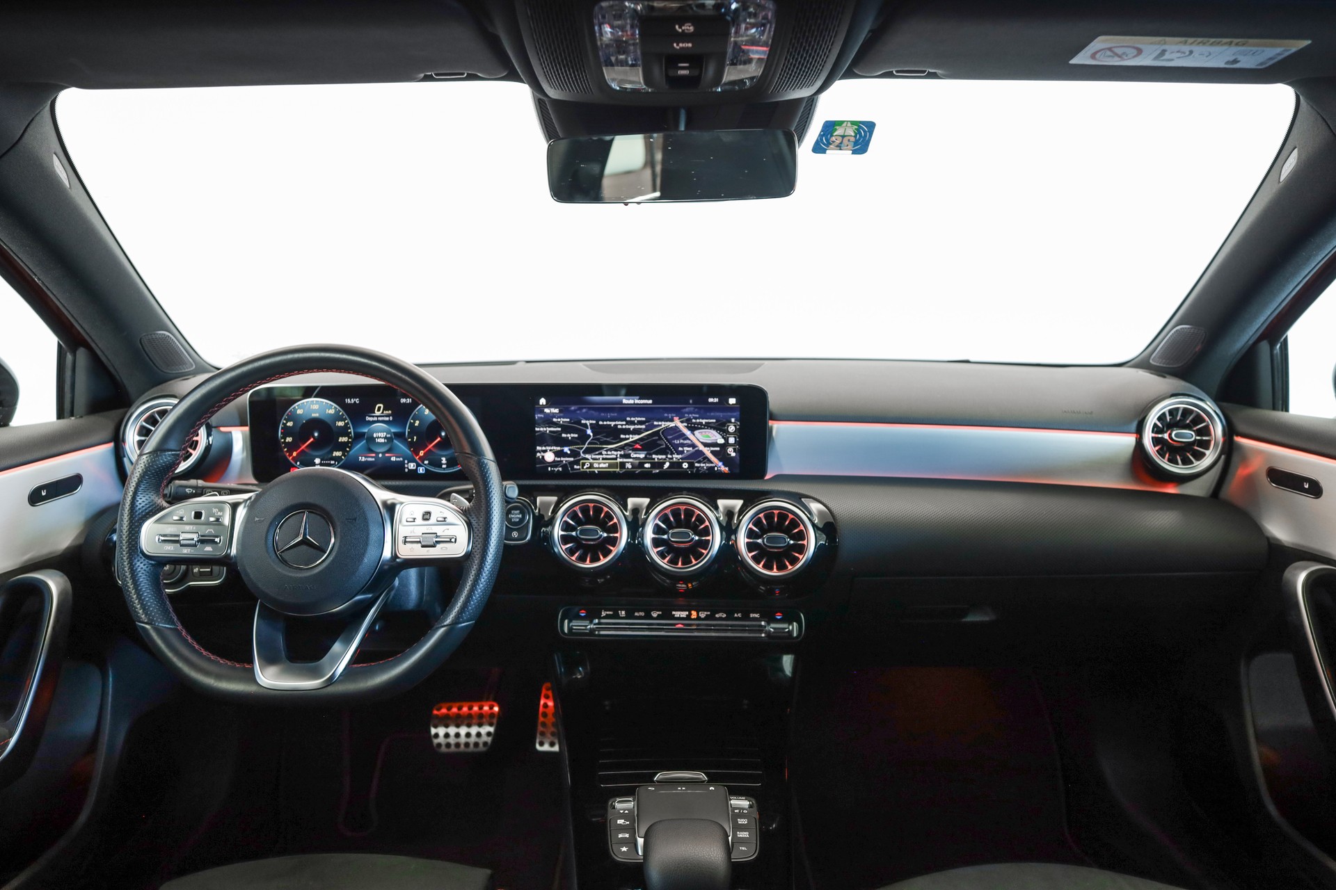 MERCEDES-BENZ A 180 Night Star AMG Line 7G-DCT-image-8
