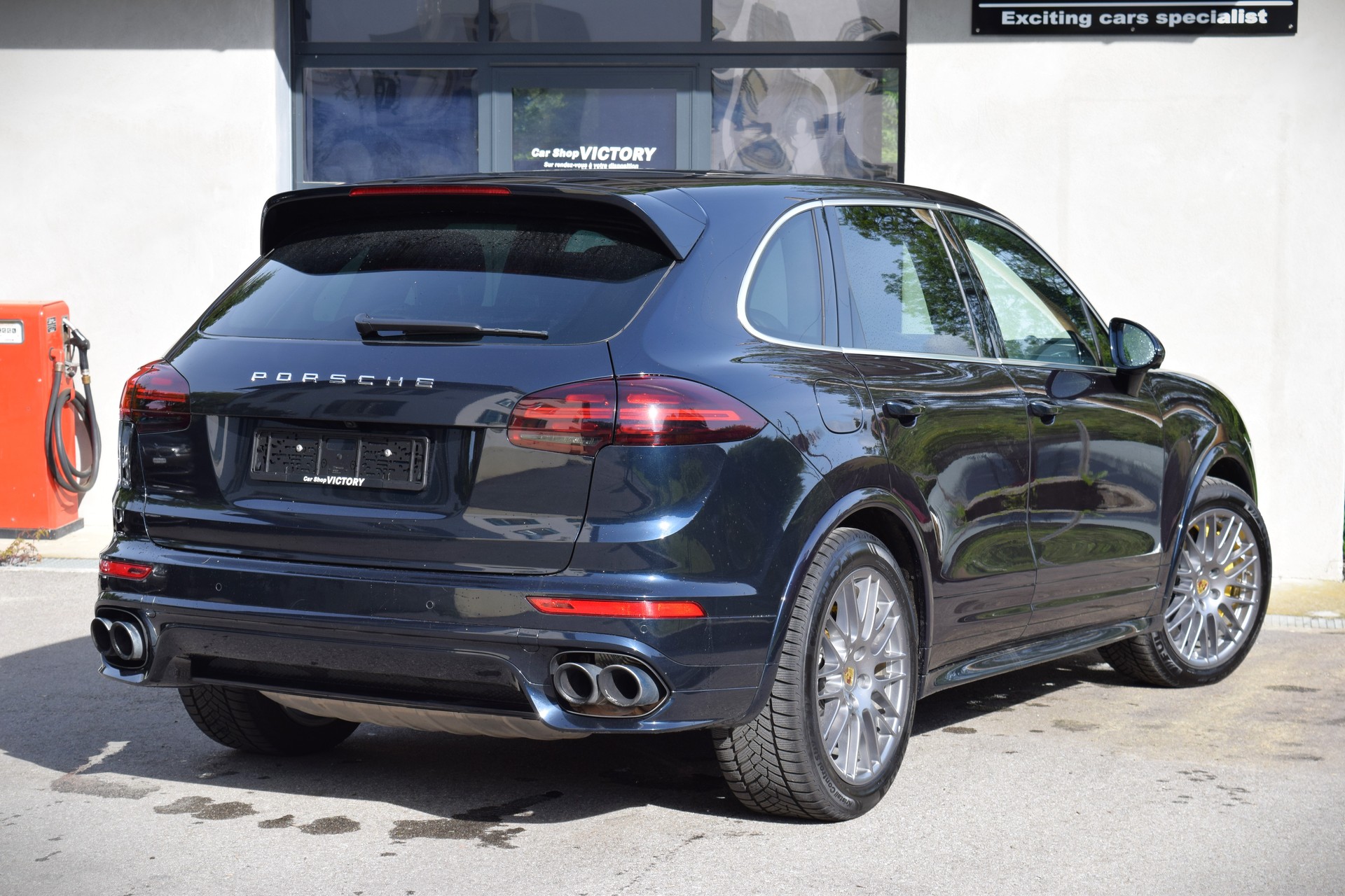 PORSCHE Cayenne Turbo S-image-7