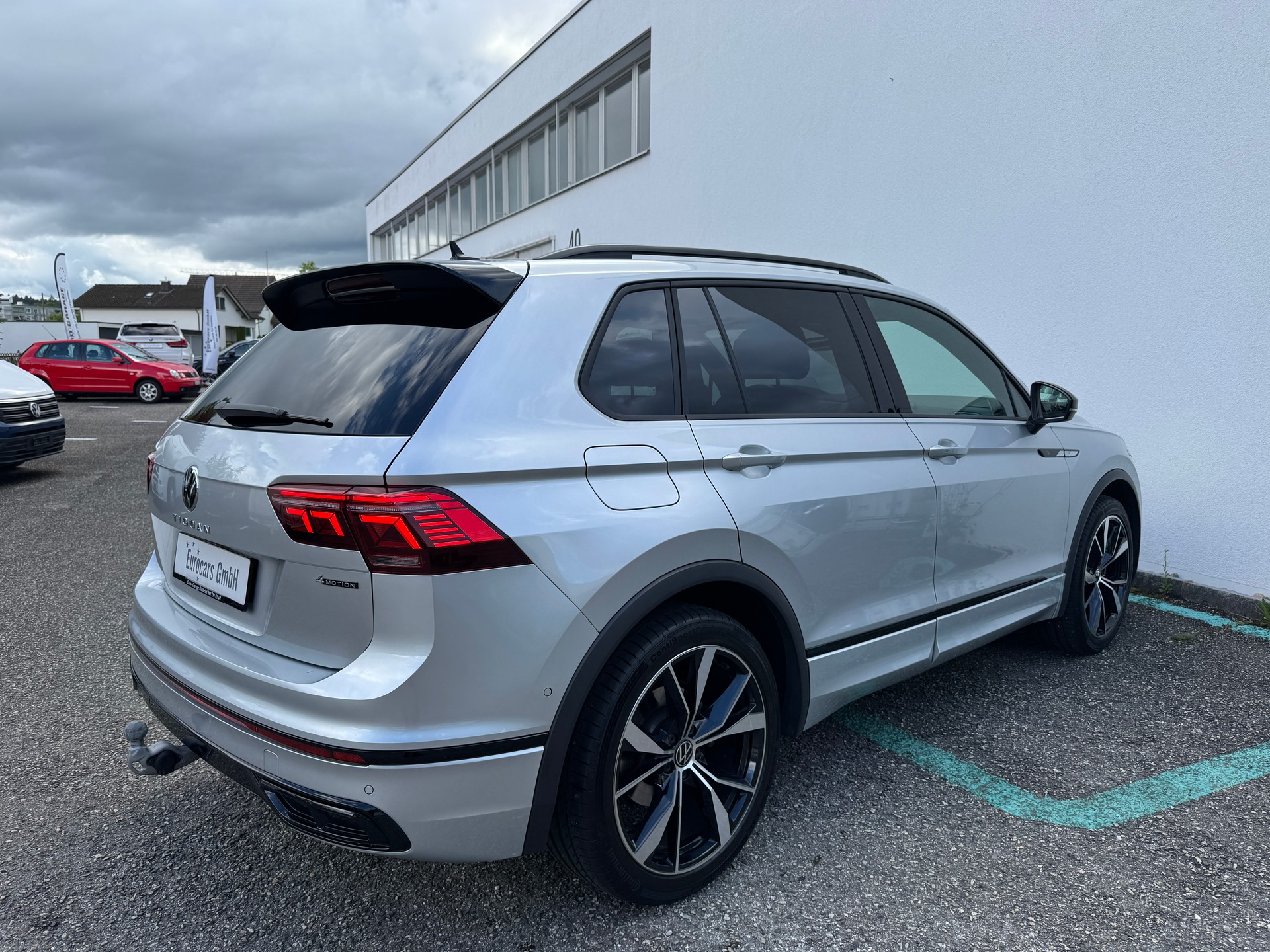 VW Tiguan 2.0 TDI SCR R-Line 4Motion DSG-showroom-element-3