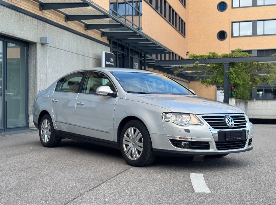 VW Passat 2.0T FSI Highline-image-1