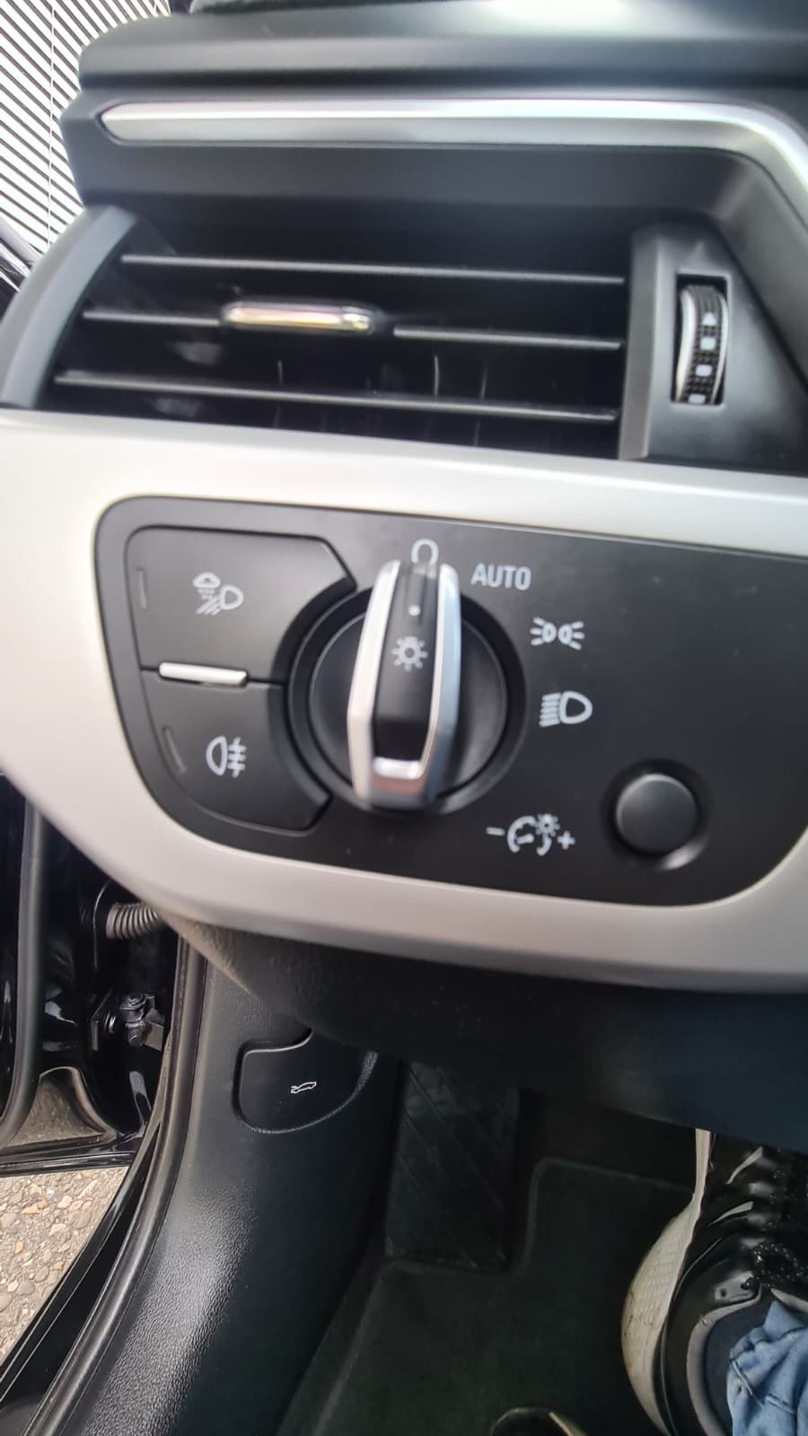 AUDI A4 Avant 35 TDI S-tronic ** Gr-Navigationssystem ** PDC Vorne + Hinten ** Tempomat ** Frisch Ab MFK & Service **-image-10