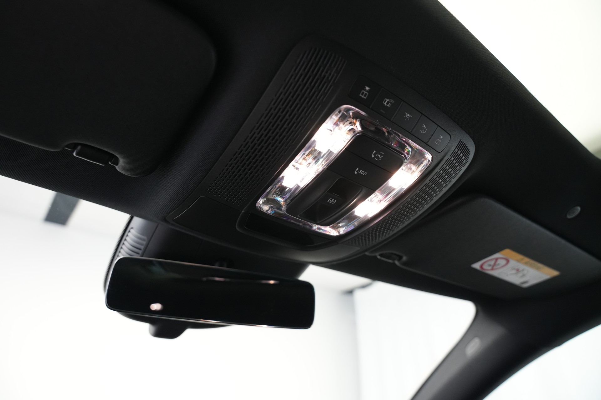 MERCEDES-BENZ CLA 45 S AMG 4Matic+ 8G-DCT *Burmester* *Schalensitze* *Panorama*-image-22