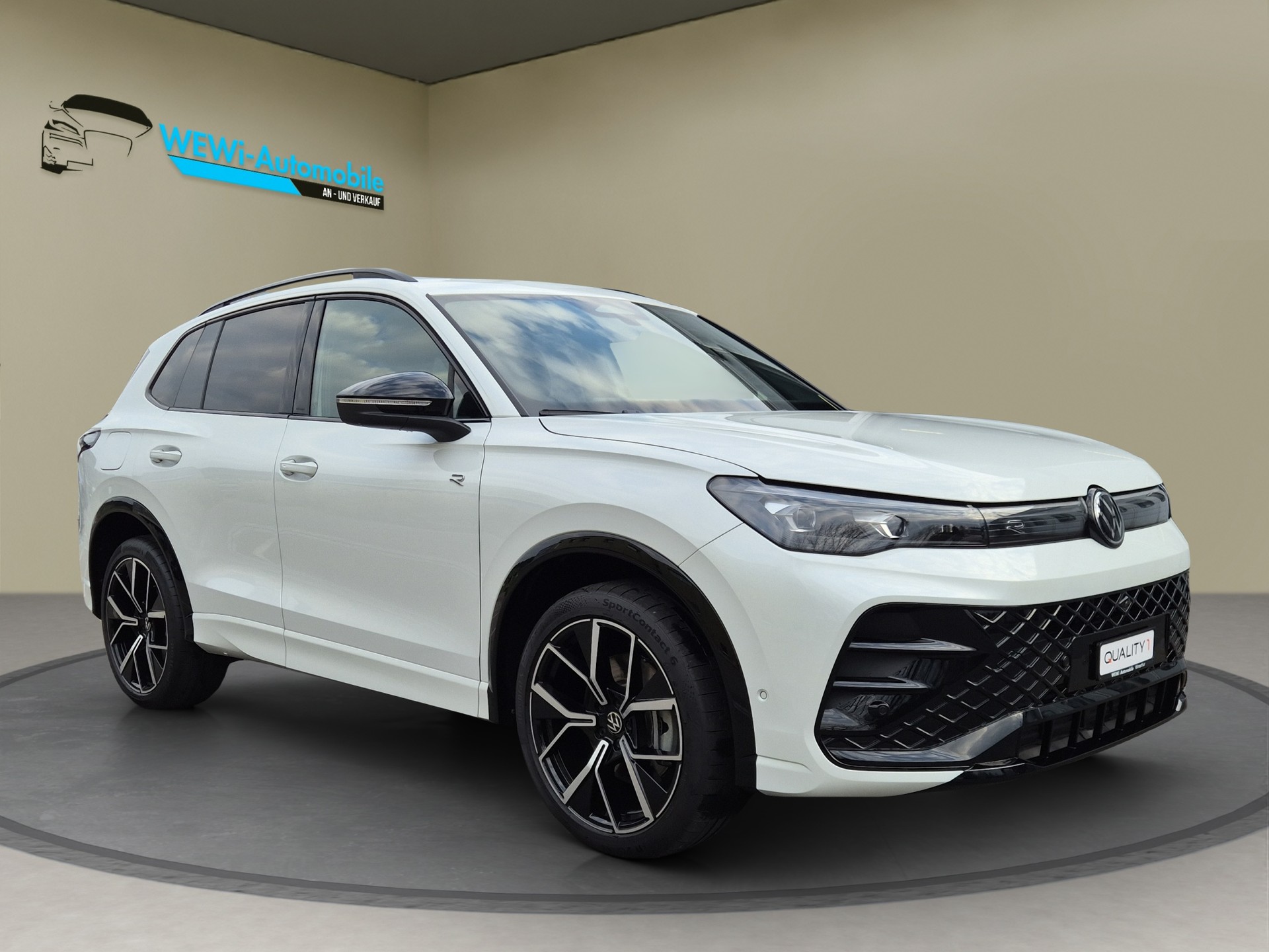 VW Tiguan 2.0 TSI DSG R-Line 4Motion-image-6