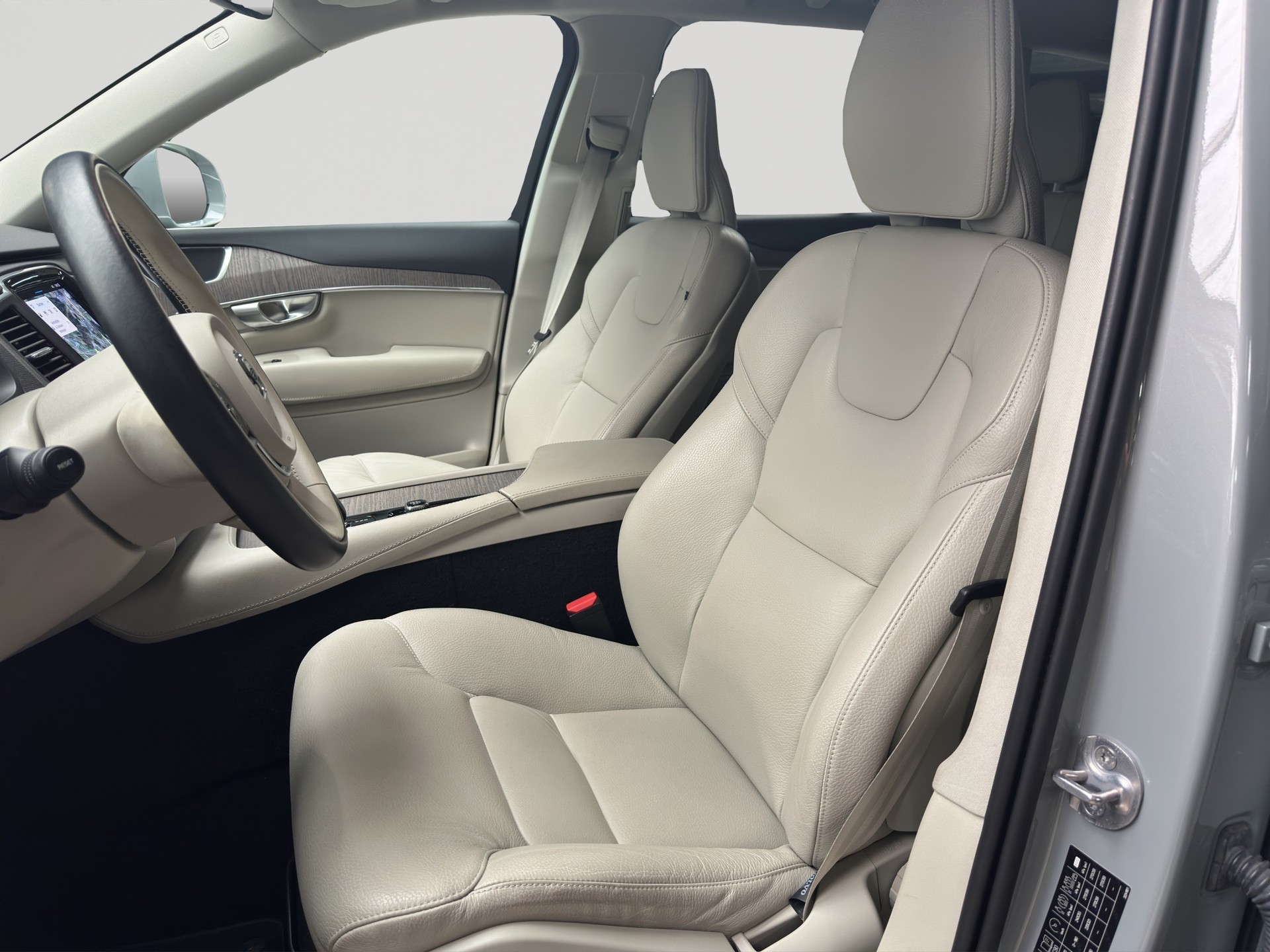 VOLVO XC90 B5 Benzin Mild Hybrid AWD Core Geartronic-image-5