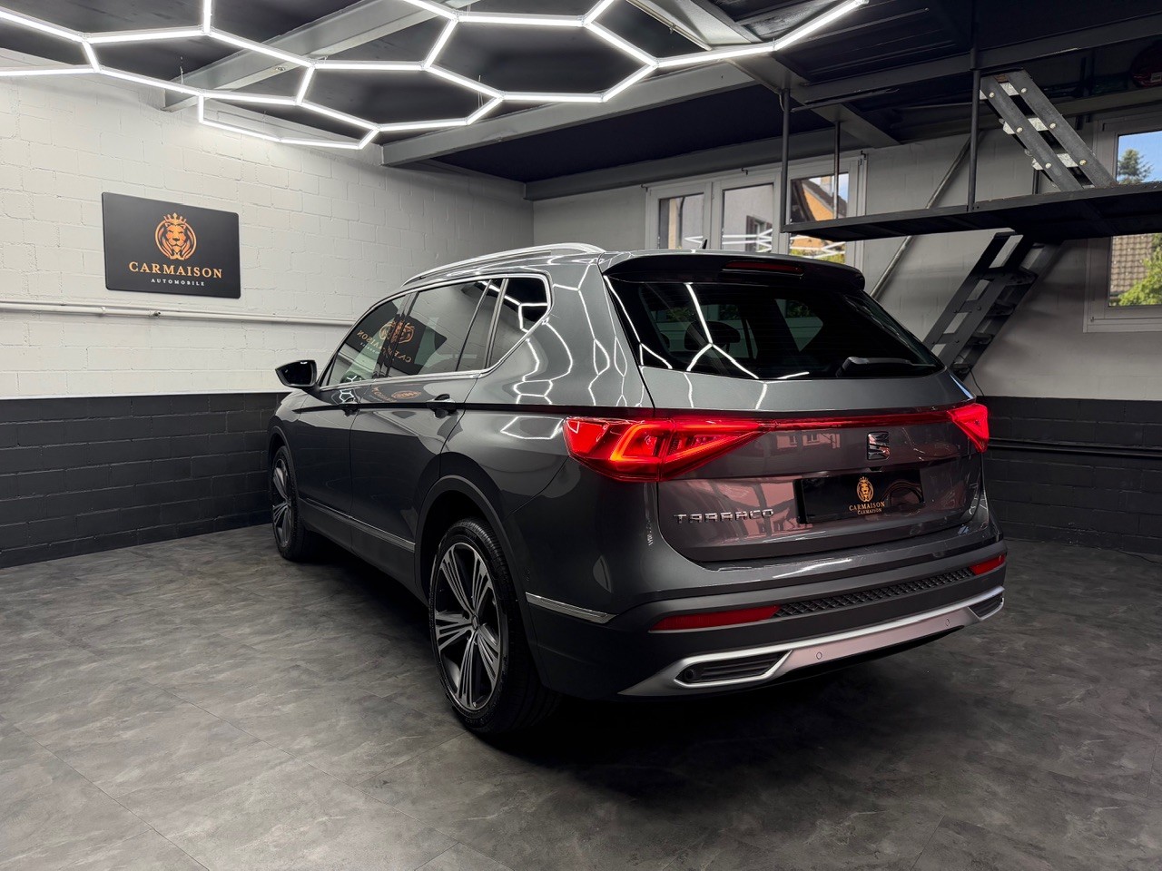 SEAT Tarraco 2.0TSI Xcellence 4Drive DSG | 360° Kamera | Anhängerkupplung 2400KG | BeatsAudio | ACC | 7. Plätzer-image-6