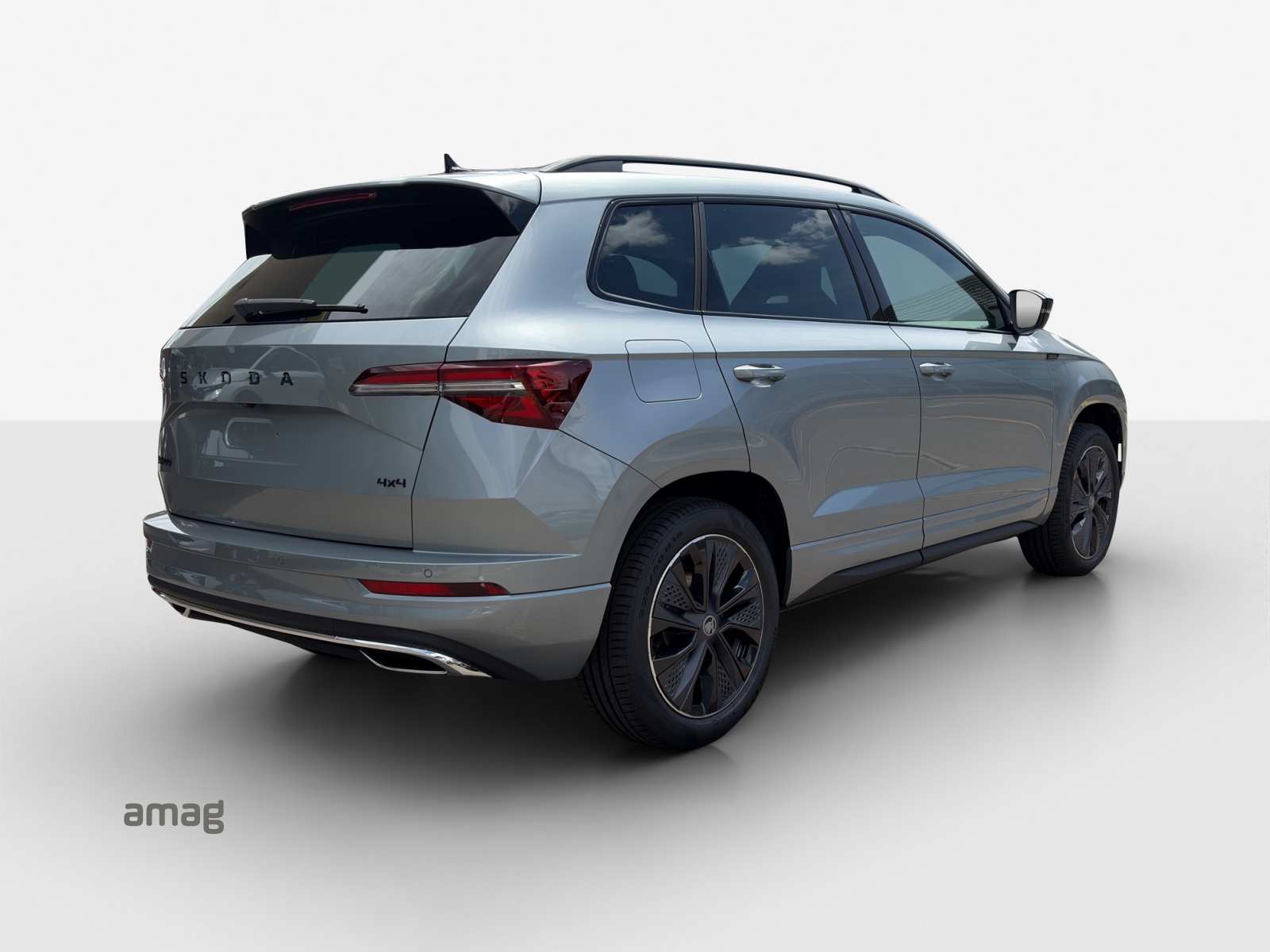 SKODA Karoq 2.0 TSI SportLine 4x4 DSG-image-4
