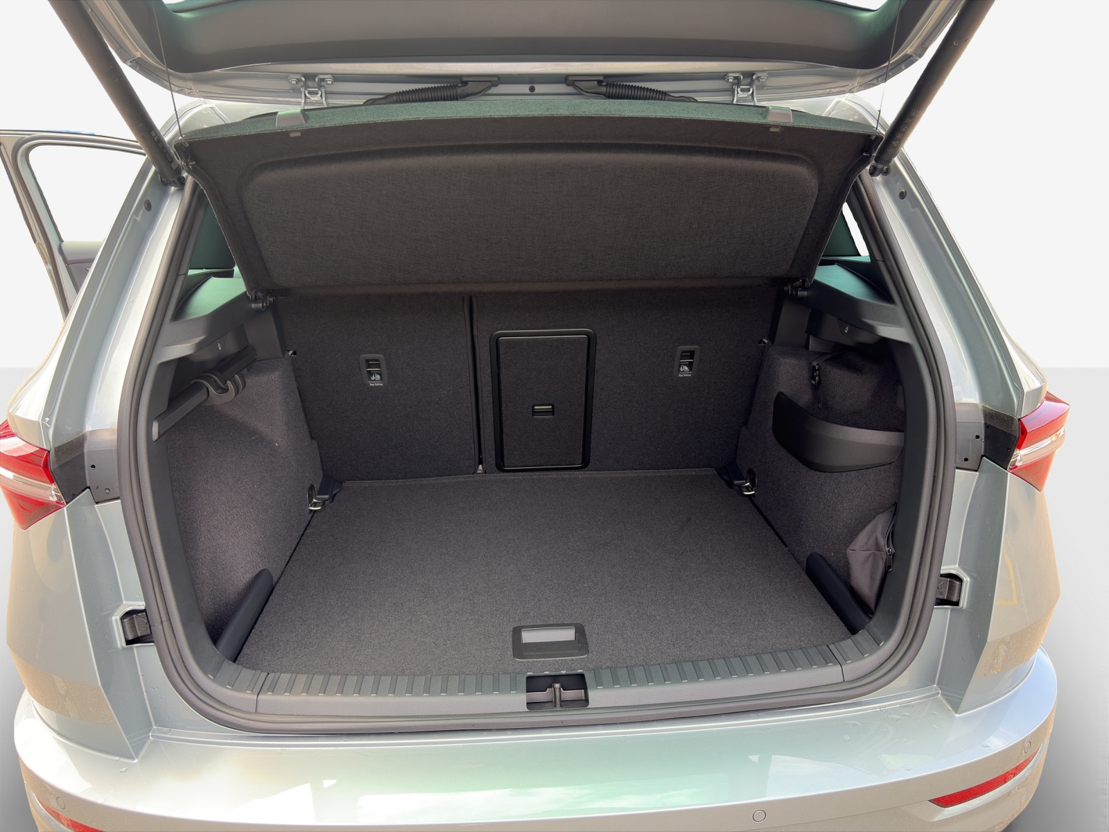 SKODA Karoq 2.0 TSI SportLine 4x4 DSG-image-12