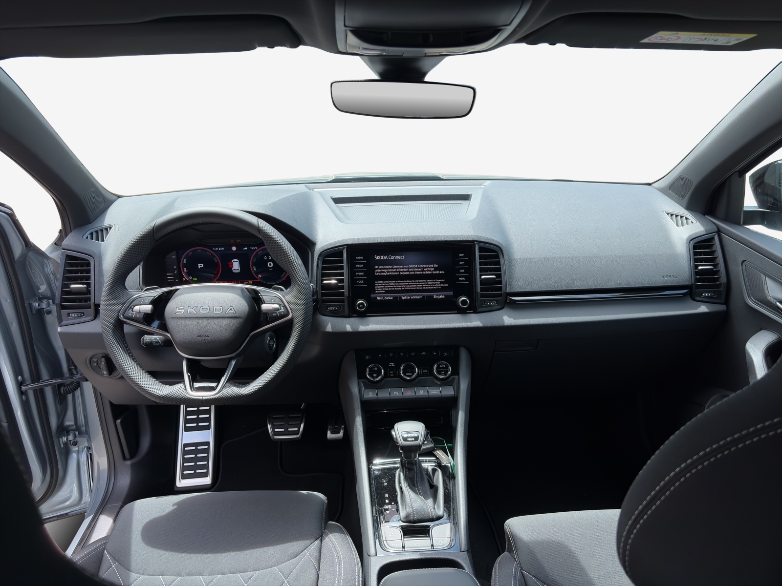 SKODA Karoq 2.0 TSI SportLine 4x4 DSG-image-8