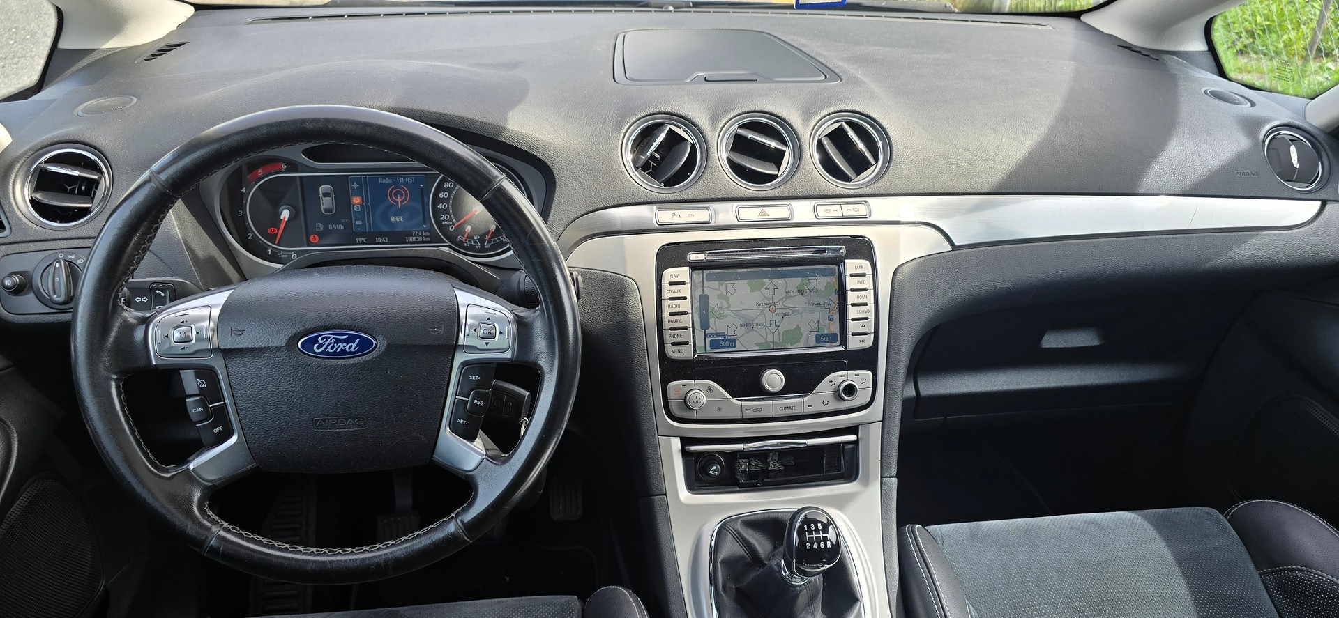 FORD S-Max 2.2 TDCi Magic Edition-image-7