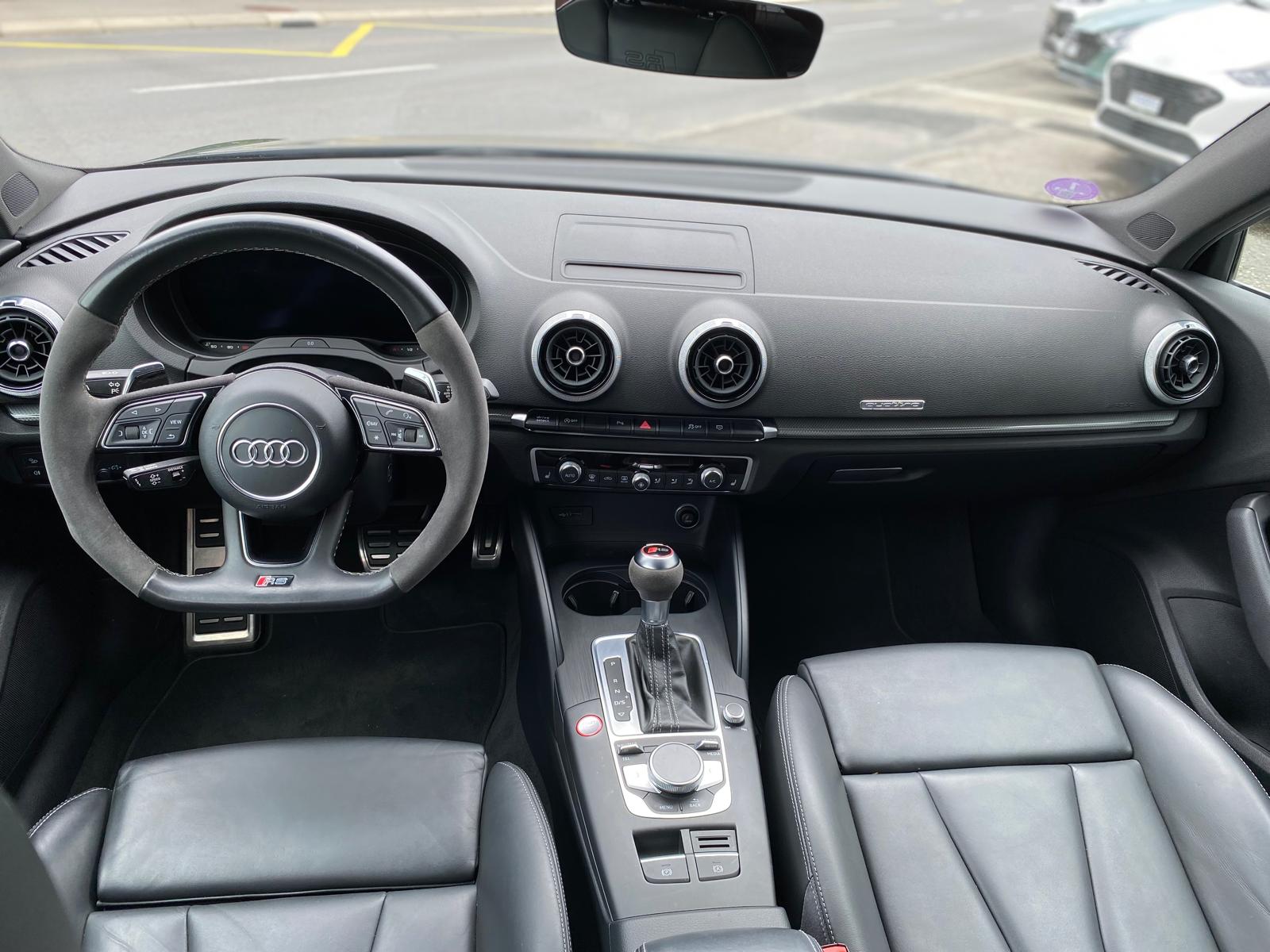 AUDI RS3 Sportback 2.5 TSI quattro S-tronic-image-9