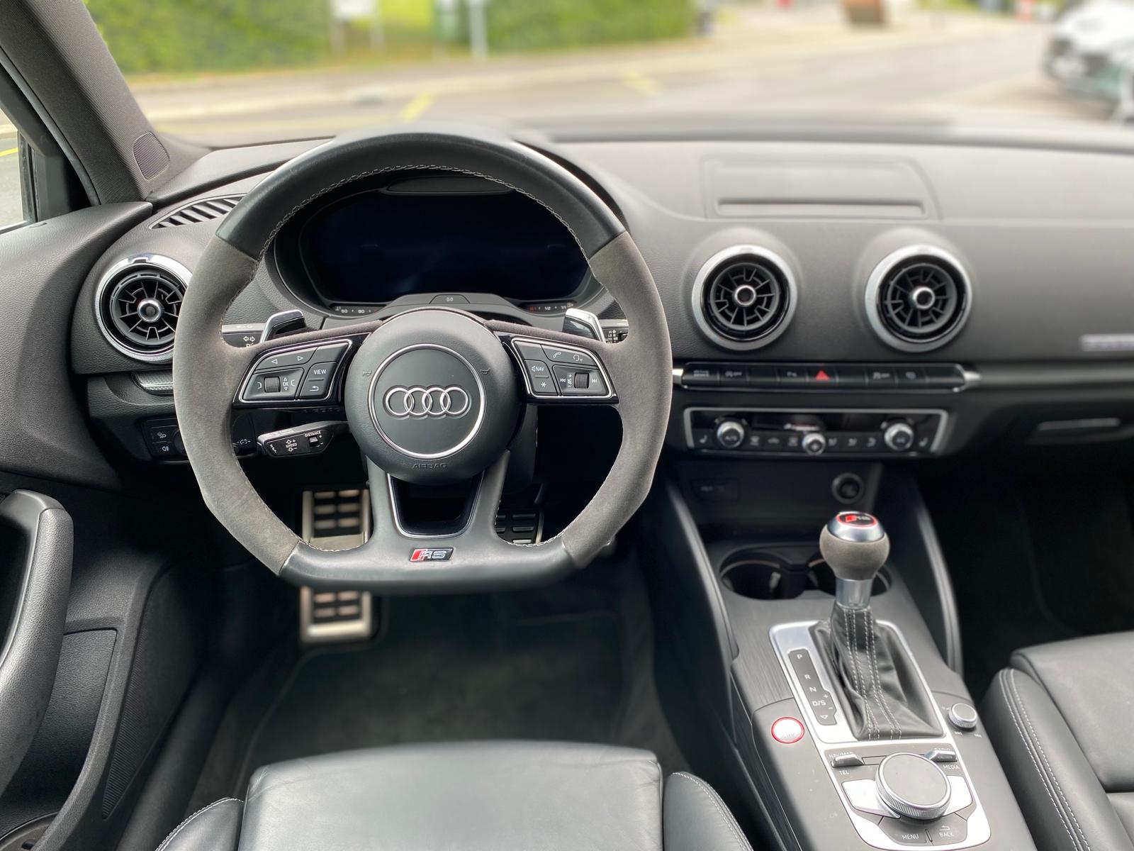 AUDI RS3 Sportback 2.5 TSI quattro S-tronic-image-10