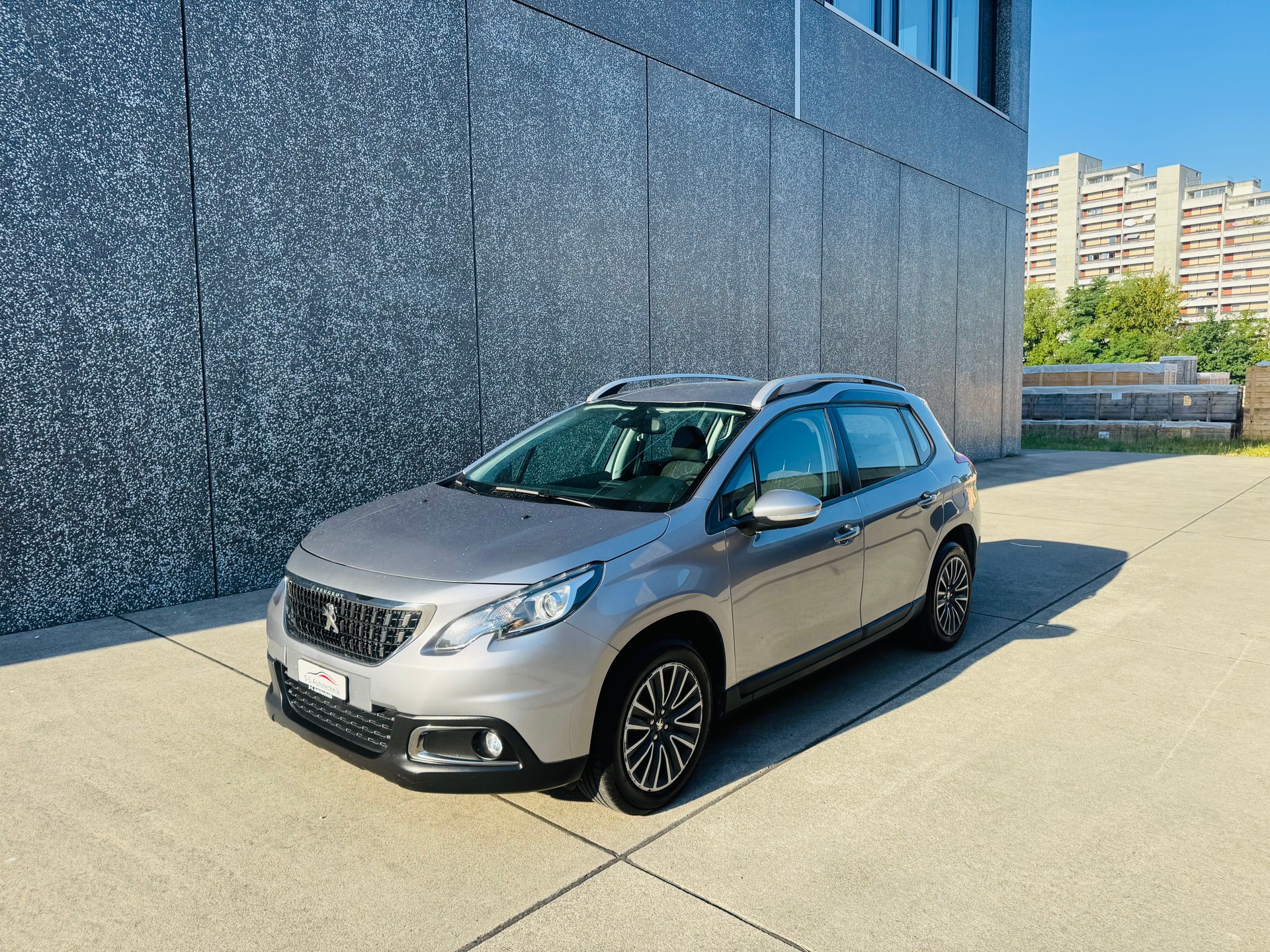 PEUGEOT 2008 1.2 PureTech Active EAT6