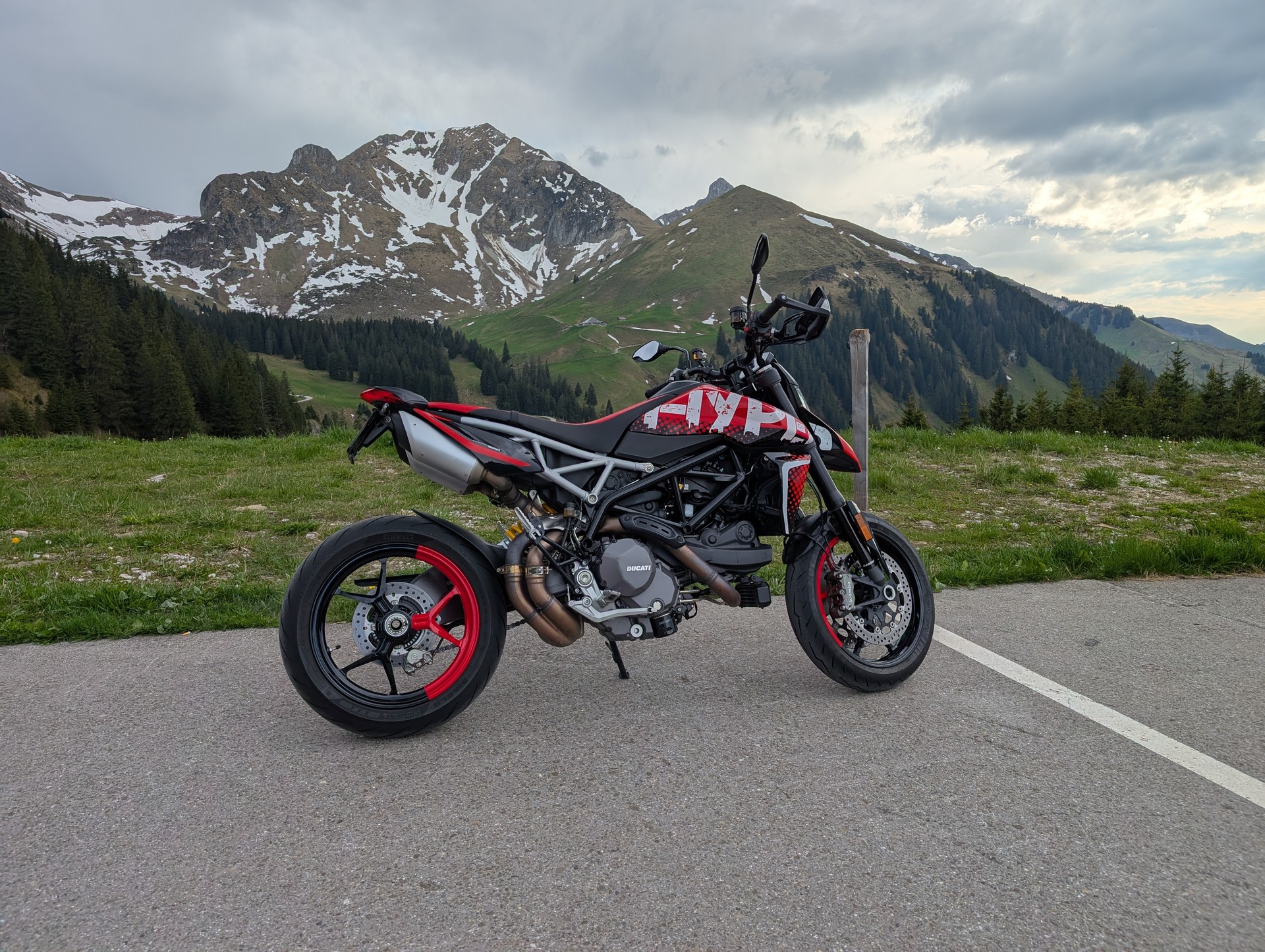 DUCATI Hypermotard 950 RVE-image-4