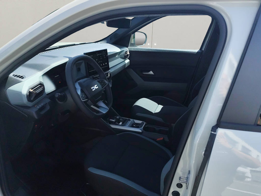DACIA Duster 1.2 Hybrid Extreme 4WD-showroom-element-3