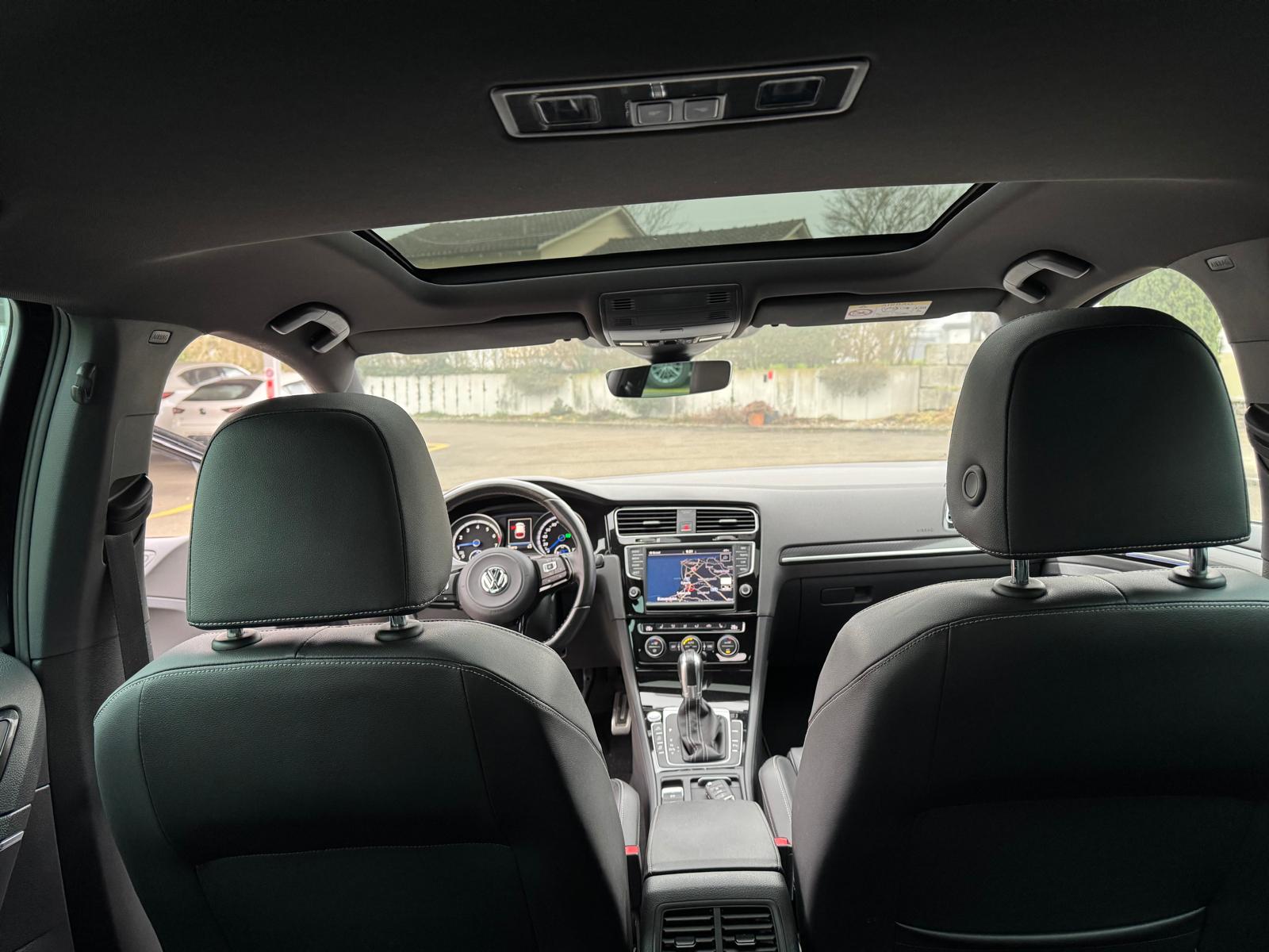 VW Golf 2.0 TSI R 4Motion DSG-image-8