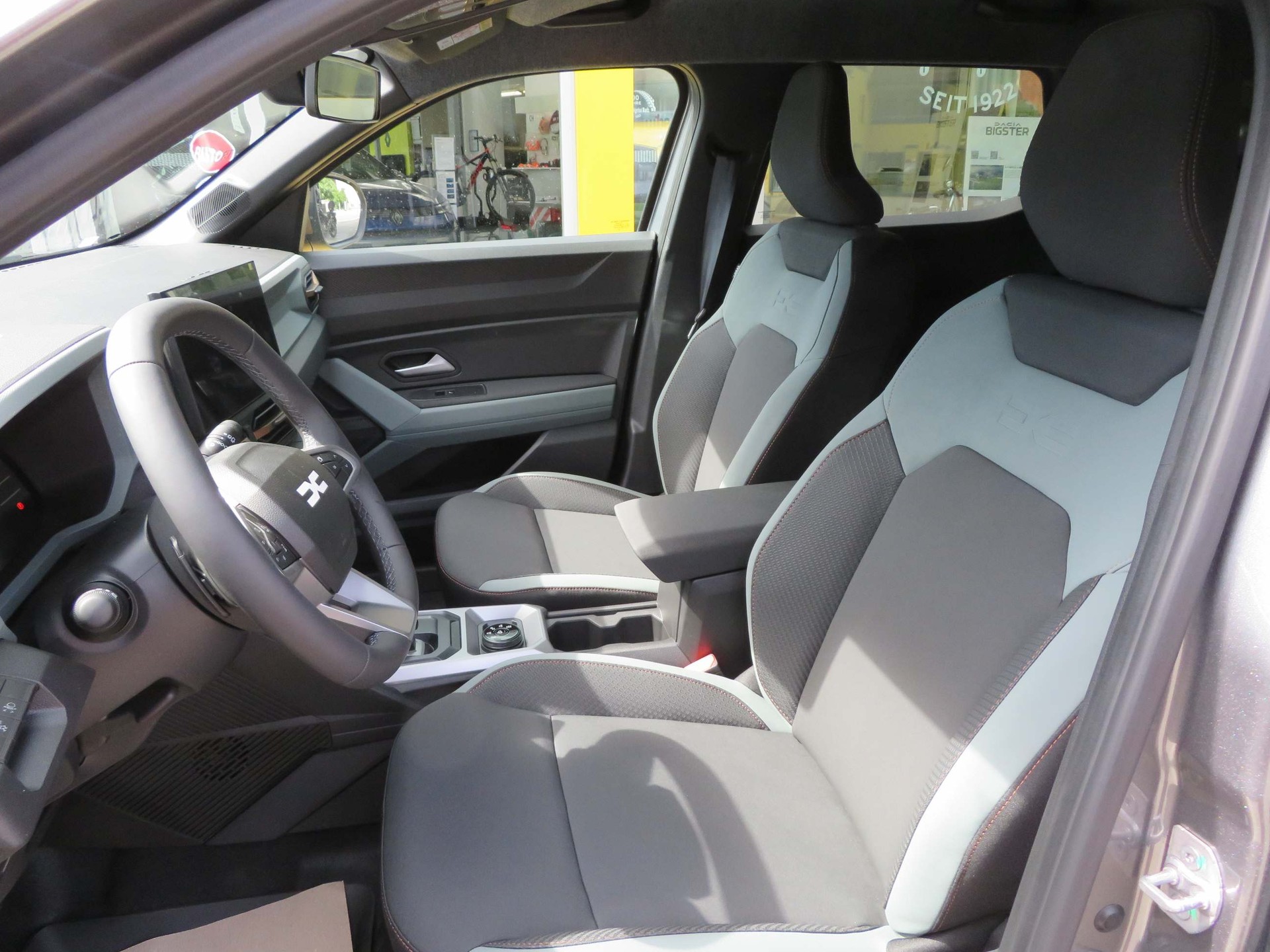 DACIA Duster 1.2 Hybrid Extreme 4WD-image-8
