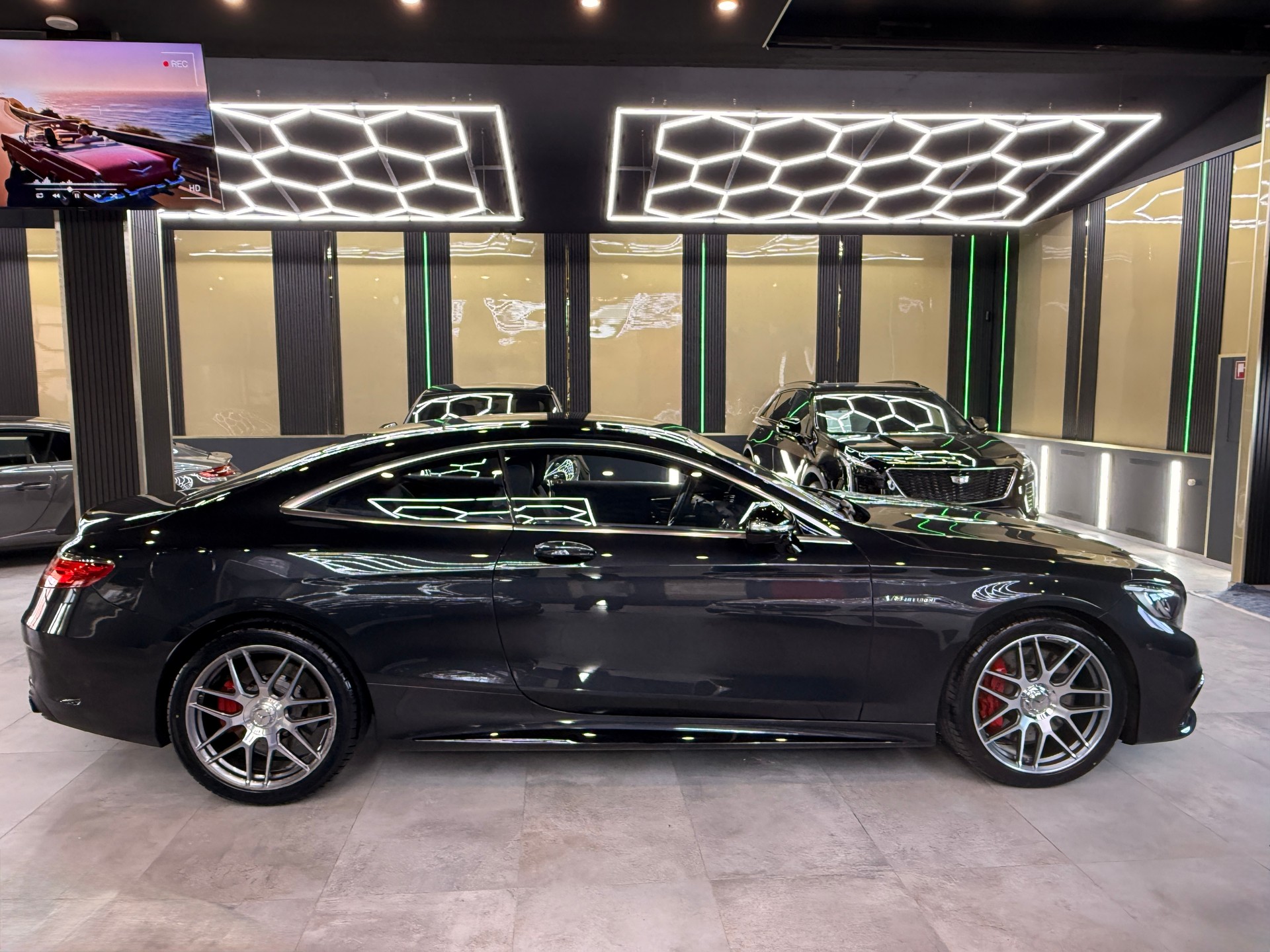 MERCEDES-BENZ S 63 AMG Coupé 4Matic Speedshift MCT-showroom-element-3