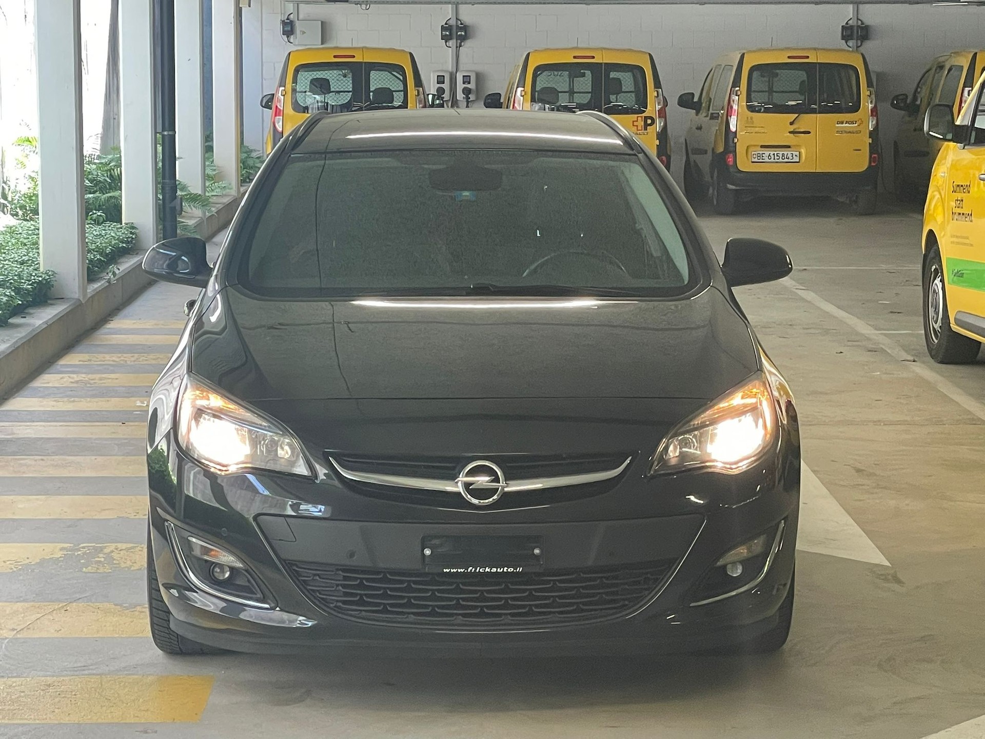 OPEL Astra ST 1.4i 16V Turbo Anniversary Ed // MFK NEU-image-13