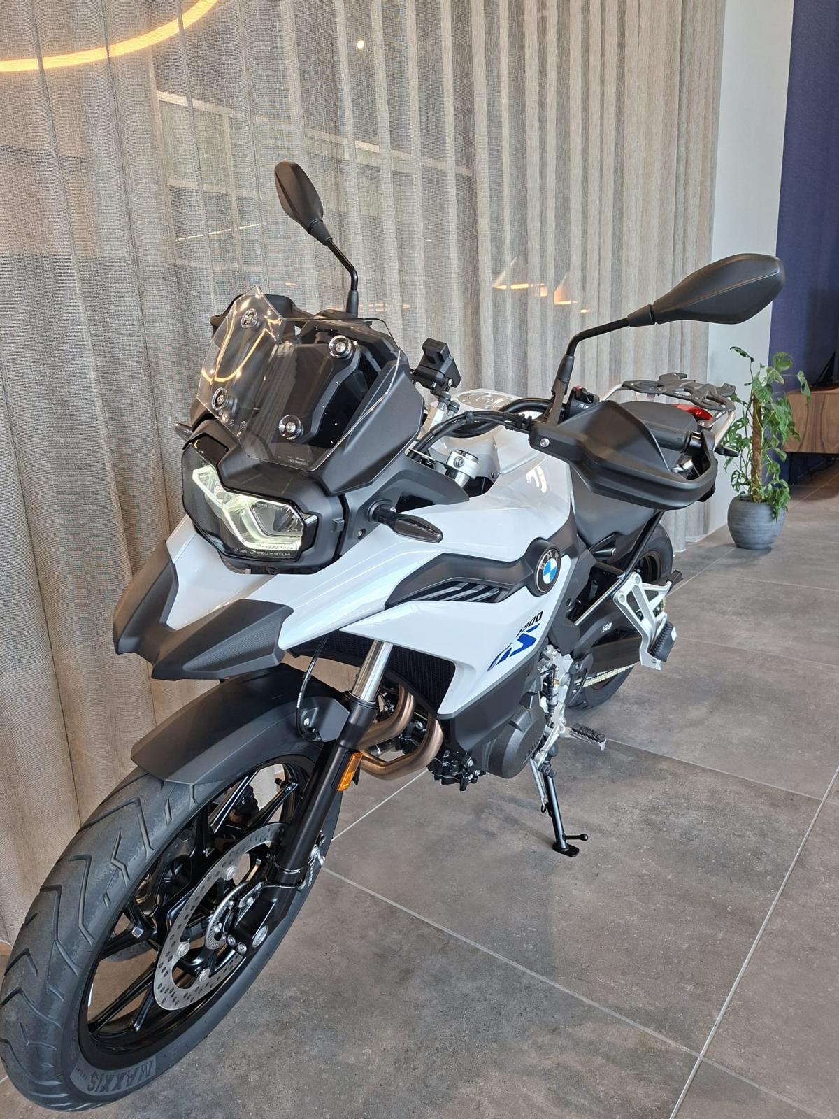 BMW F 800 GS (35kW)-showroom-element-1